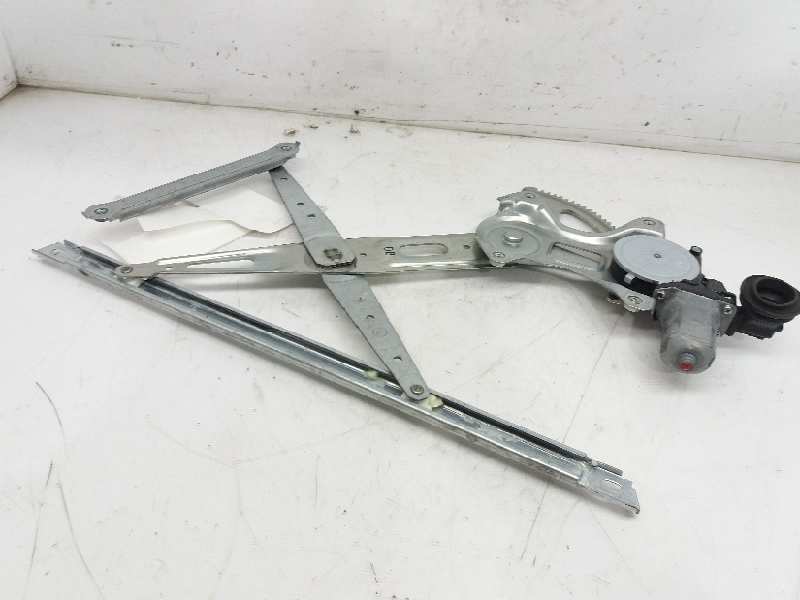 TOYOTA RAV4 4 generation (XA40) (2012-2018) Front Right Door Window Regulator 6980130280 20187142