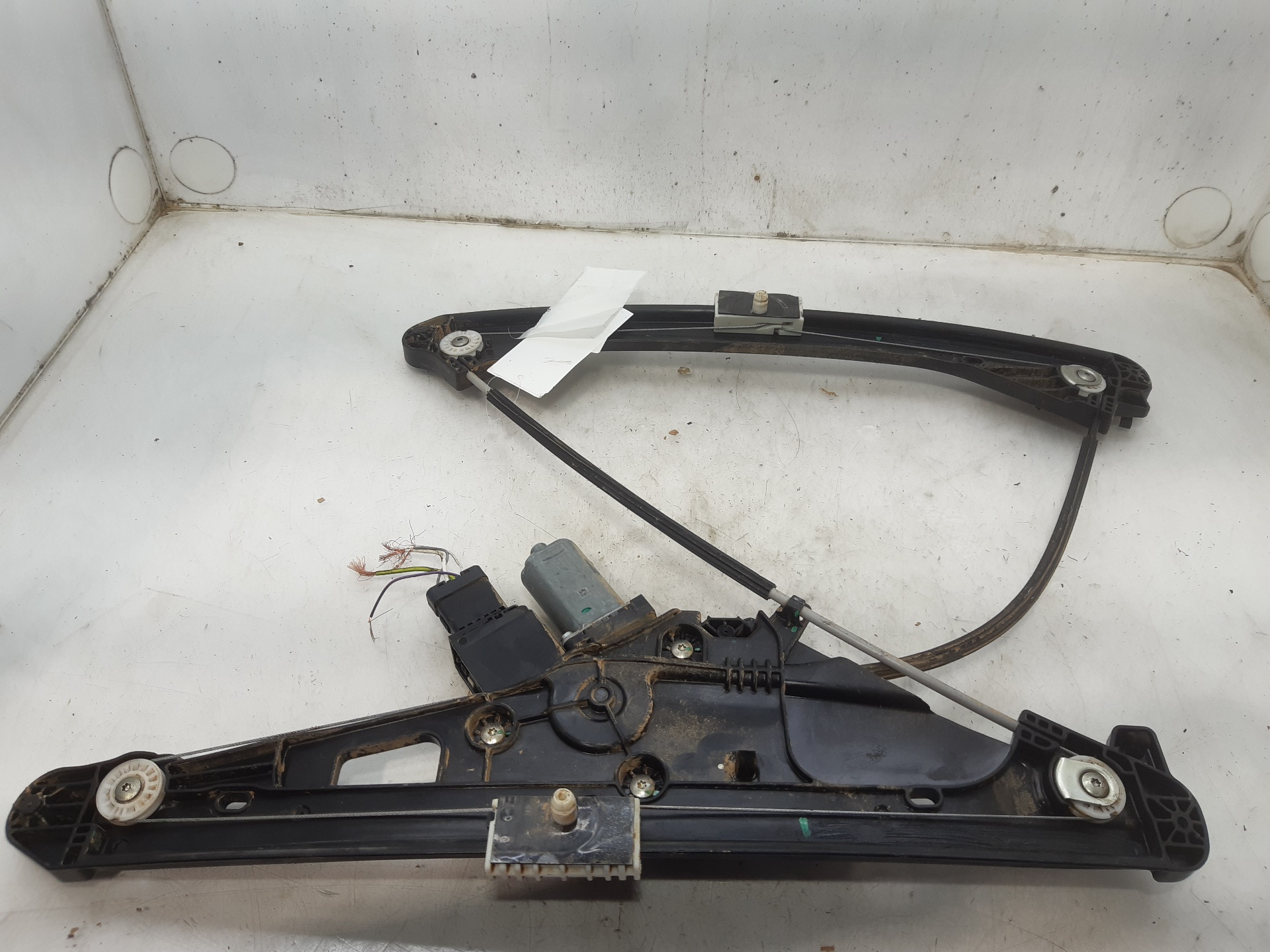 PEUGEOT 3008 2 generation (2017-2023) Front Right Door Window Regulator 9830389280 24112454