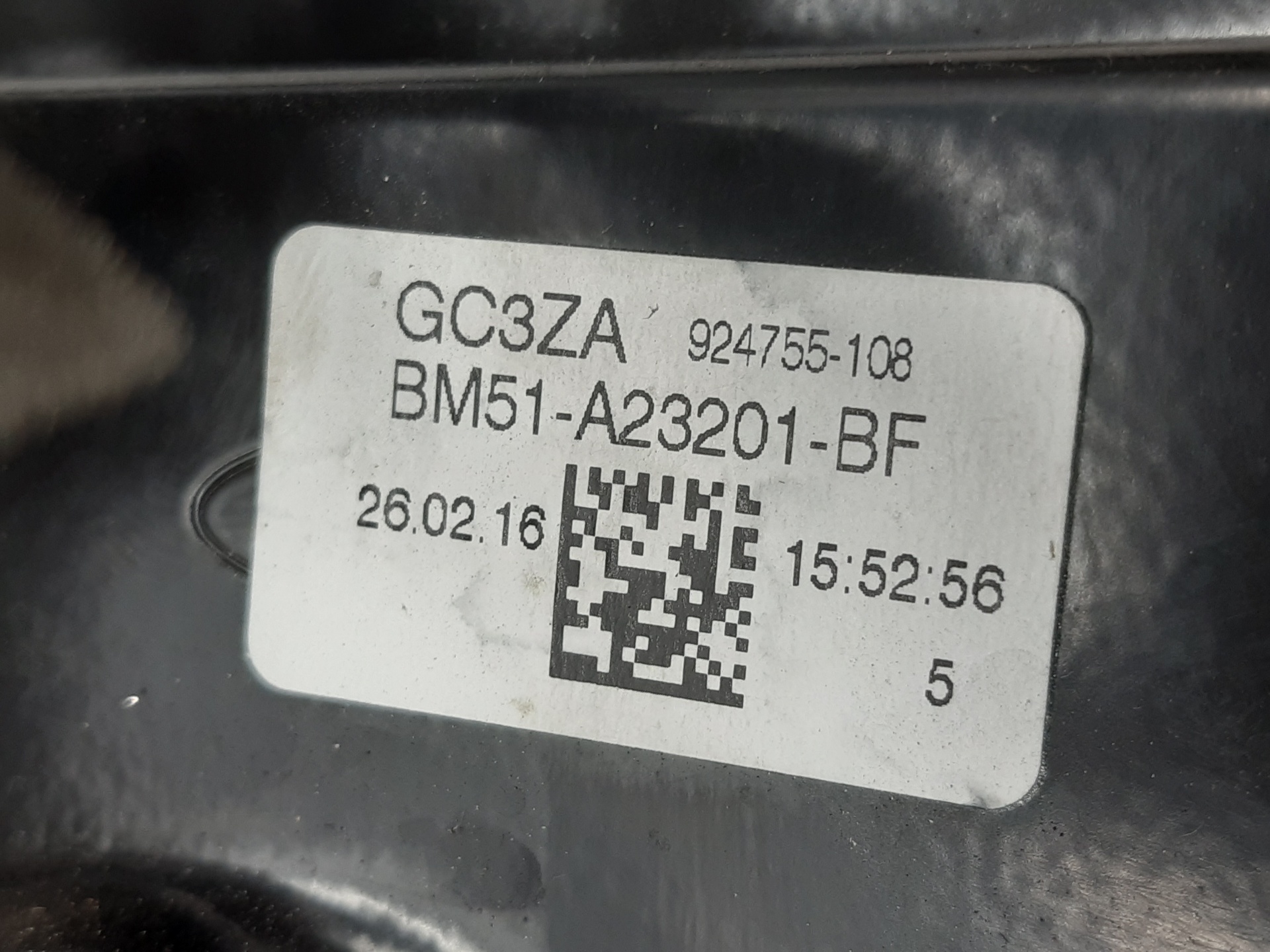 FORD Focus 3 generation (2011-2020) Priekšējo kreiso durvju logu pacēlājs BM51A23201BF 24053288