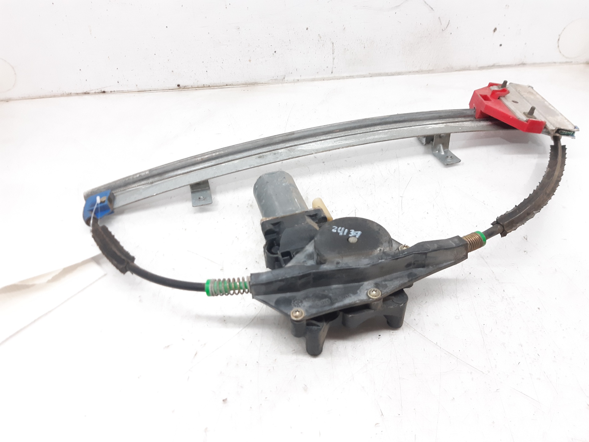 FORD Mondeo 2 generation (1996-2000) Forreste højre dør vinduesregulator 1059773 18692192