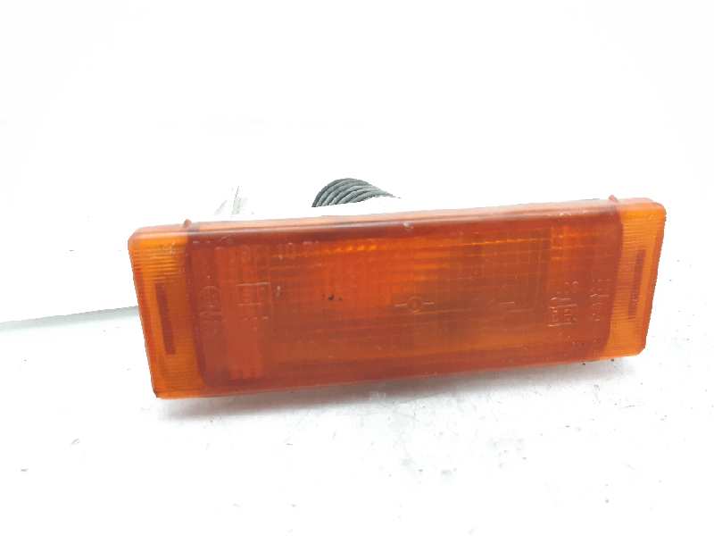 VOLKSWAGEN Express Front Right Fender Turn Signal 7700811996 22074946