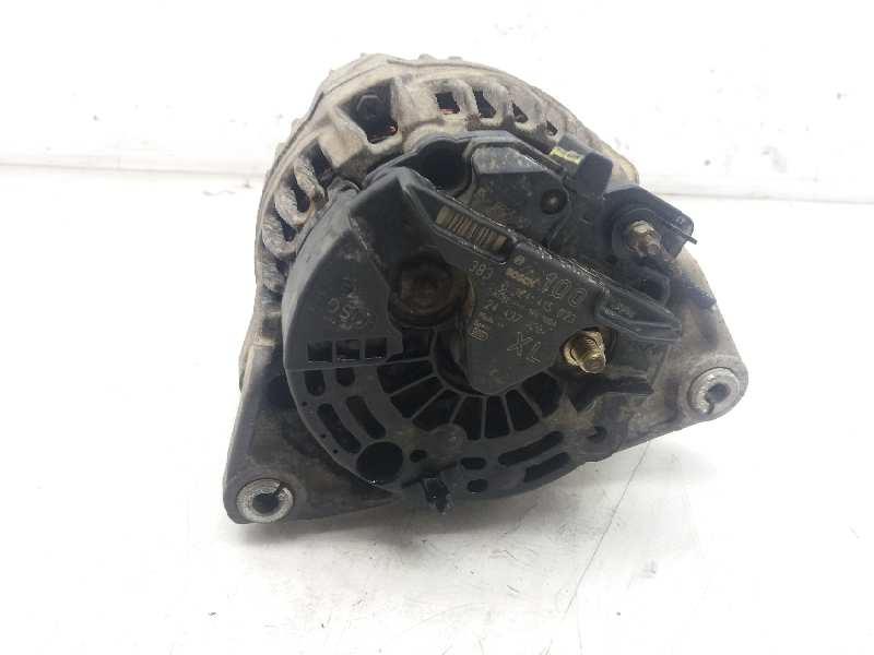 Alternador Z12XE 24437120 de Opel Corsa c (x01) 2003-2009 75 CV con 229569 km - pieza usada