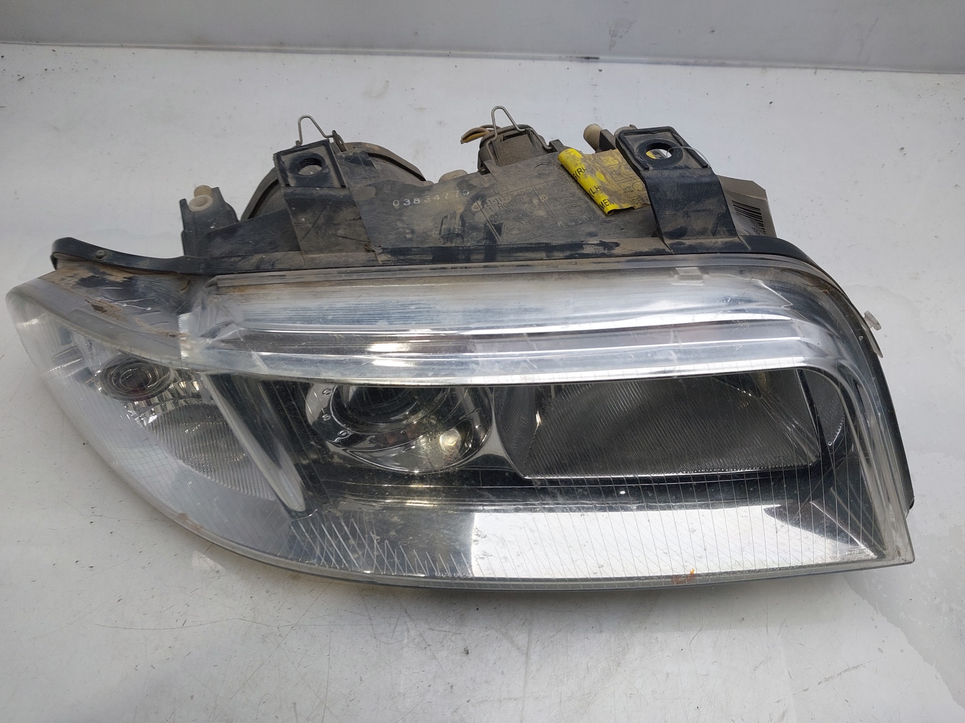 HONDA Фара передняя правая 8D0941004AK 23649963