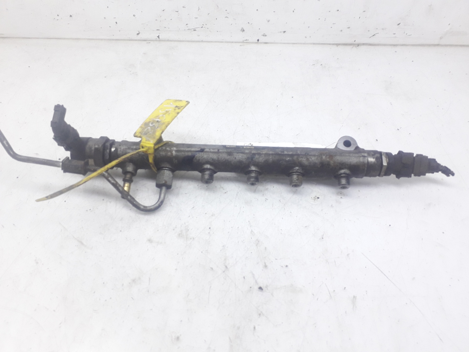 KIA Carens Fuel Rail 3140027410 22018185