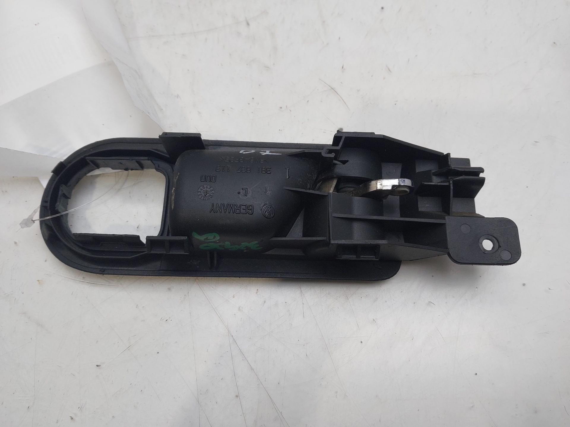 VOLKSWAGEN Passat B5 (1996-2005) Front Left Door Interior Handle Frame 3B1837113 23638558