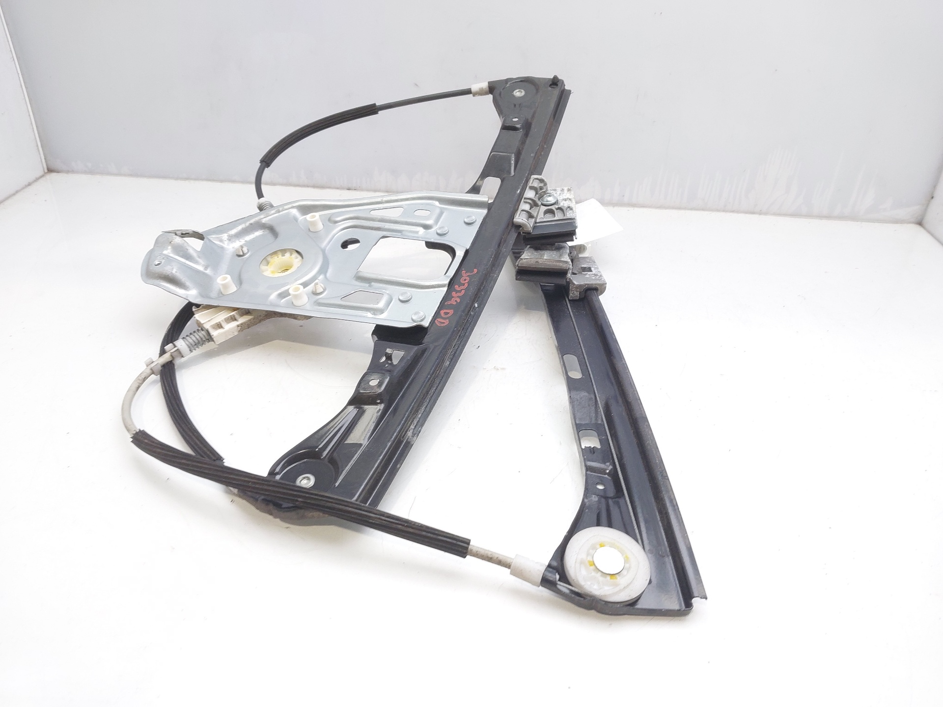 MERCEDES-BENZ C-Class W203/S203/CL203 (2000-2008) Vindusregulator foran høyre dør A2037203846 22487524