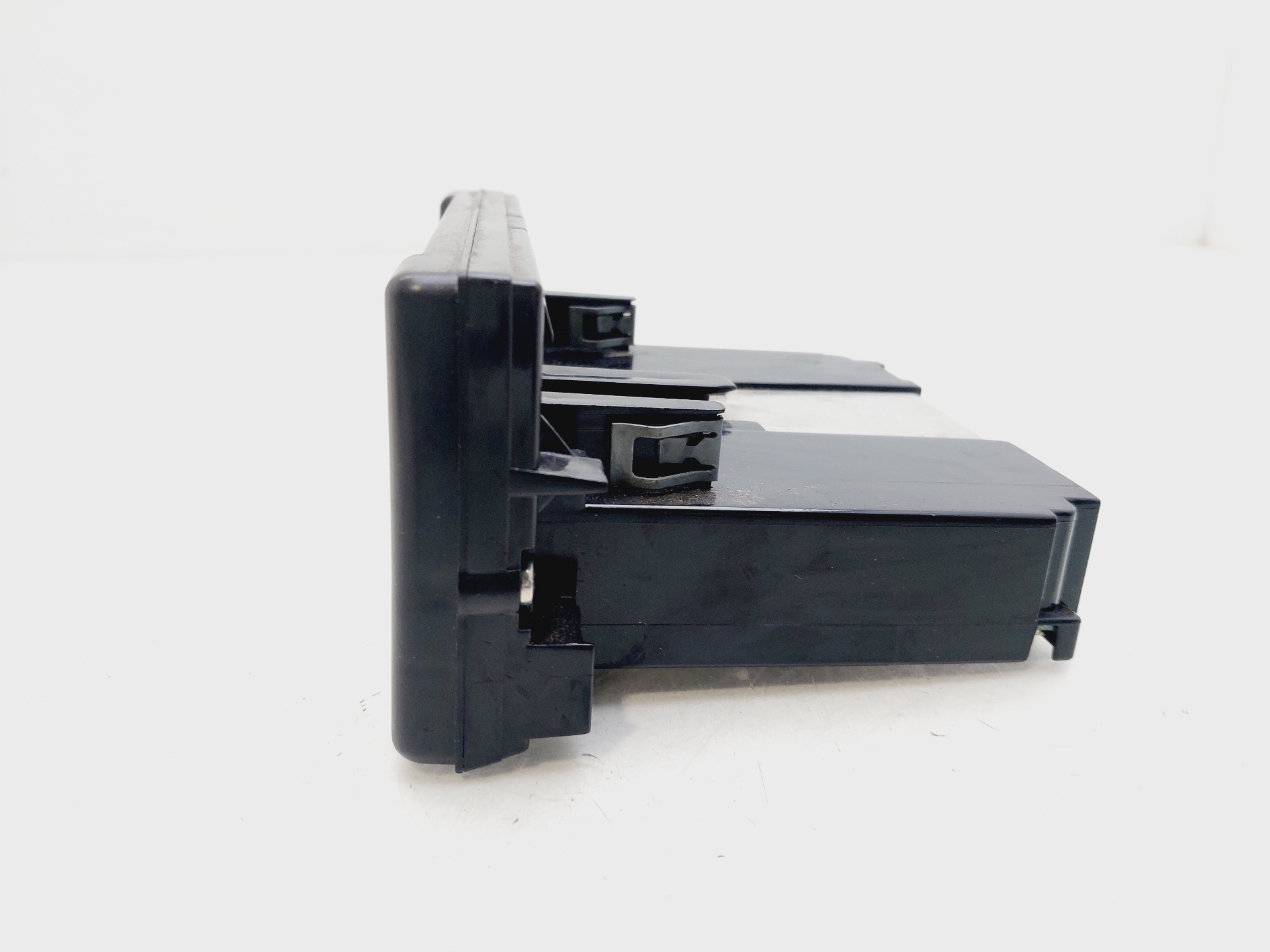 Pantalla multifunción D5204T5 31268055 de Volvo C30 (533) 2006-2012 150 CV - pieza usada