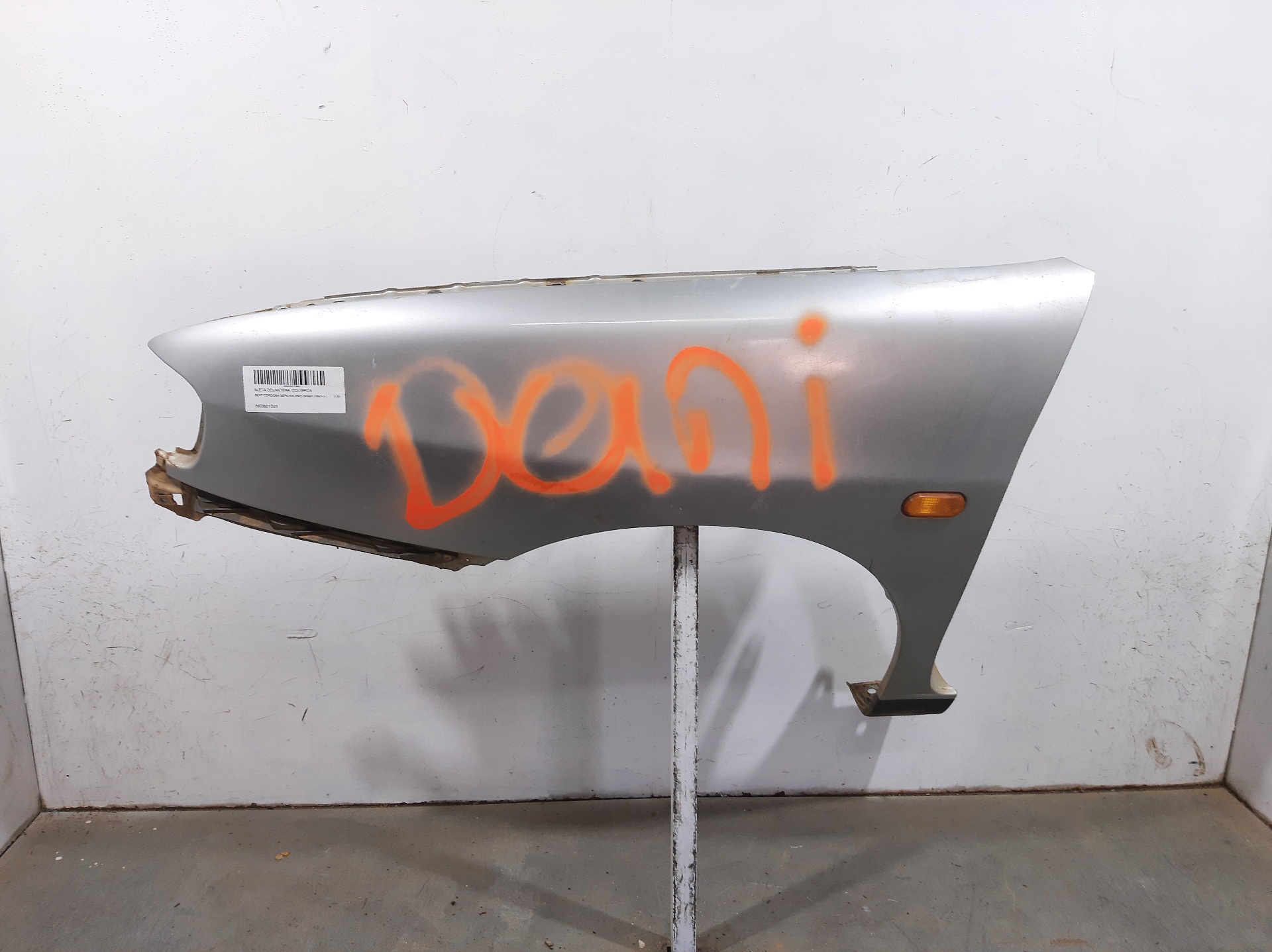 SEAT Ibiza 2 generation (1993-2002) Front Left Fender 6K0821021 22298372