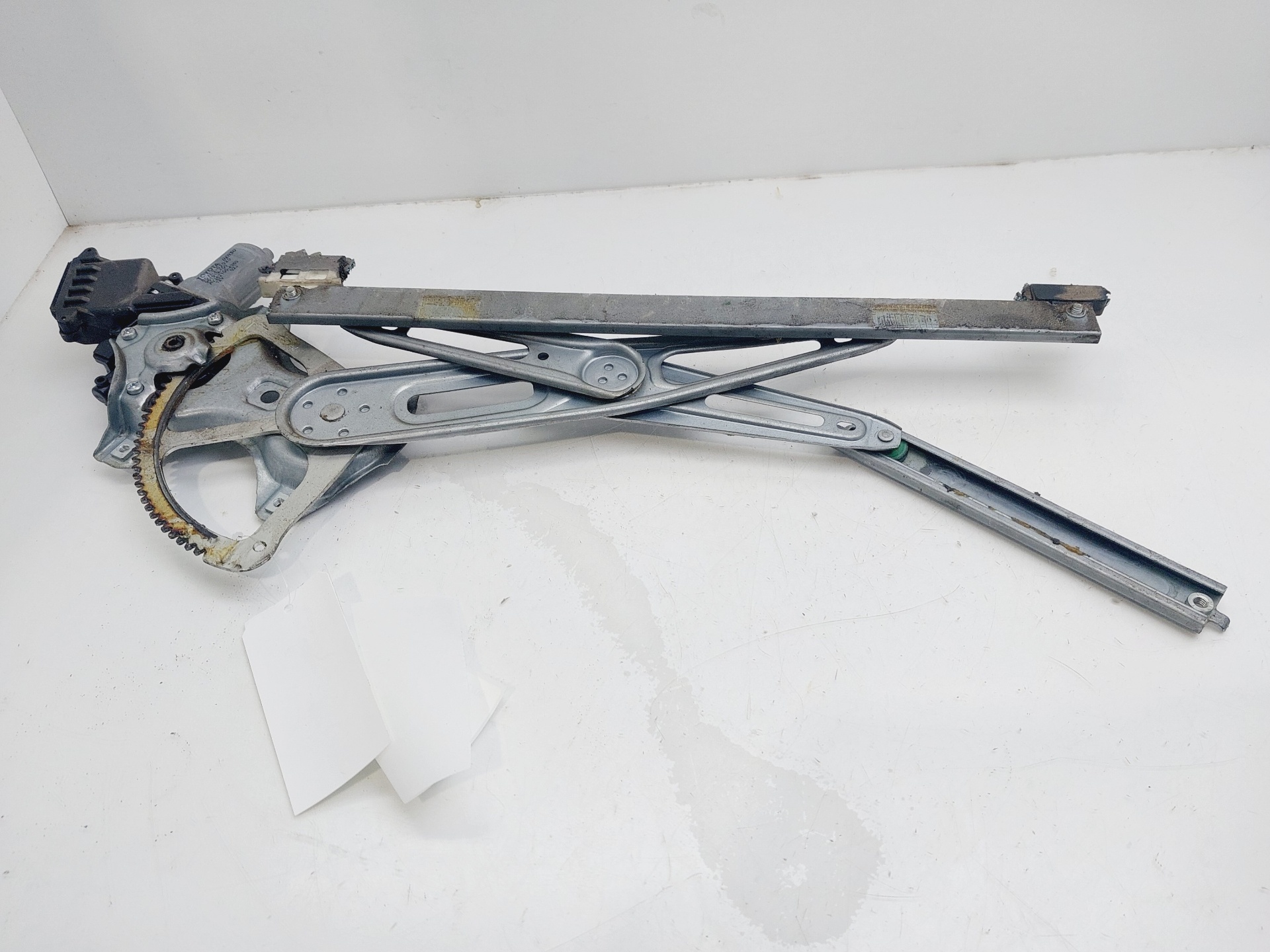 TOYOTA Auris 1 generation (2006-2012) Front Left Door Window Regulator 8570202020 25687219