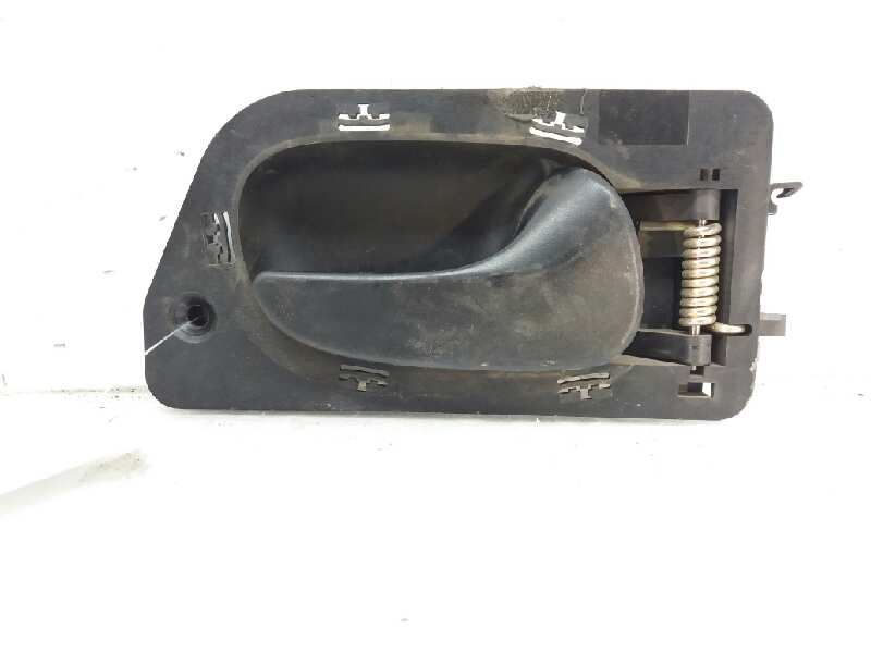 RENAULT Laguna 1 generation (1993-2001) Kitos salono dalys 7700823285 22068880