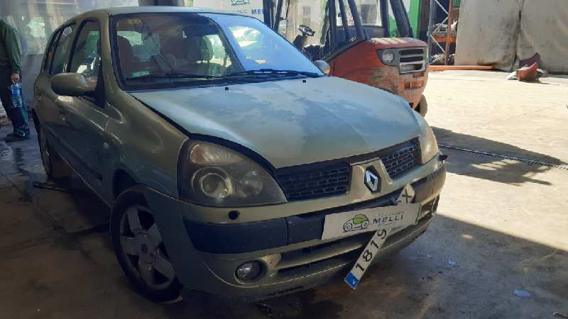 RENAULT Clio 3 generation (2005-2012) Левая противотуманка переднего бампера 8200002469 24127864