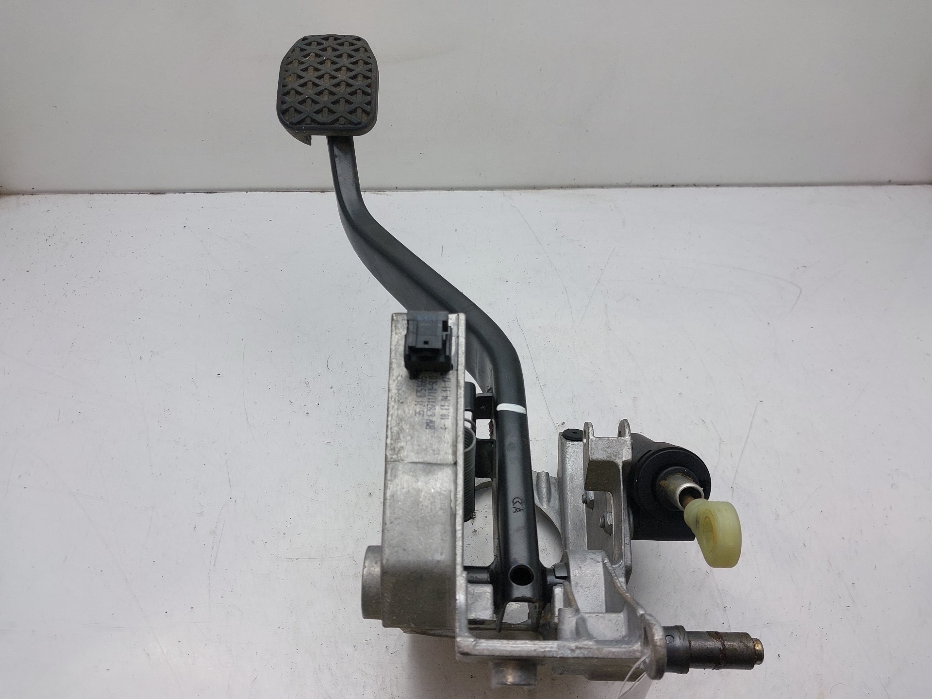 BMW 1 Series E81/E82/E87/E88 (2004-2013) Brake Pedal 35316751665 22422377