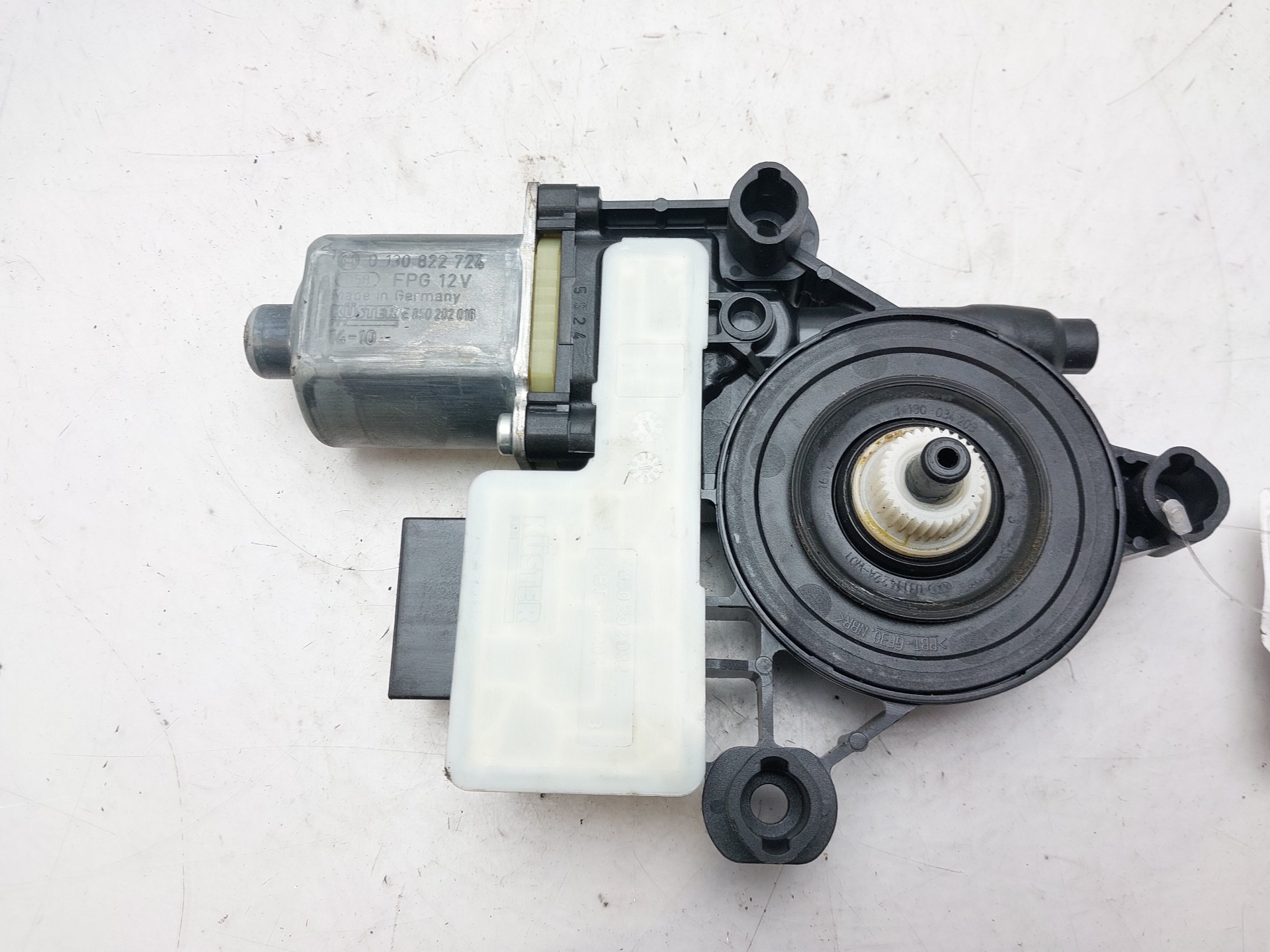 SEAT Leon 3 generation (2012-2020) Rear Right Door Window Control Motor 5Q0959812A 22485002