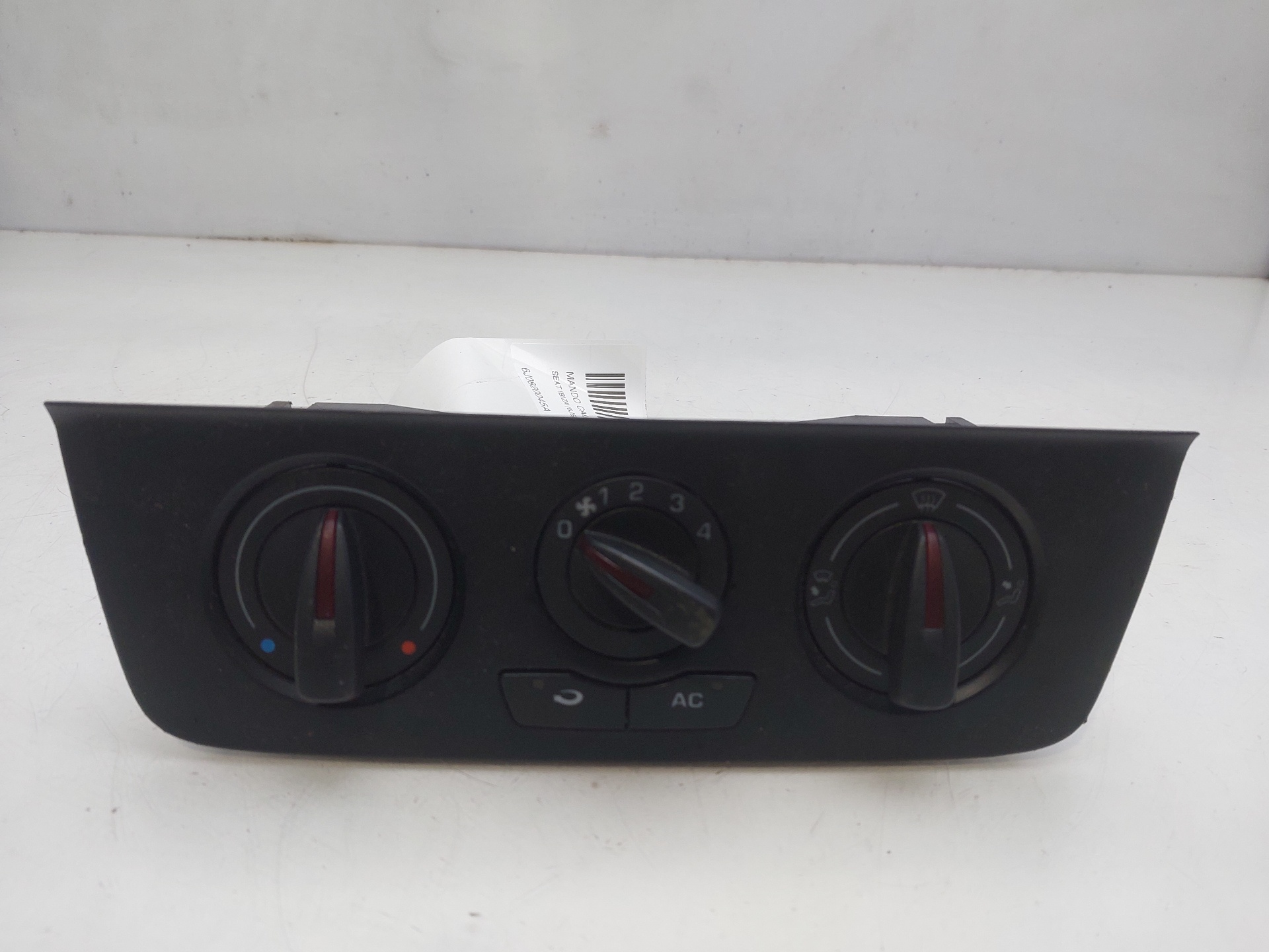 SEAT Ibiza 4 generation (2008-2017) Climate  Control Unit 6J0820045A 21757048