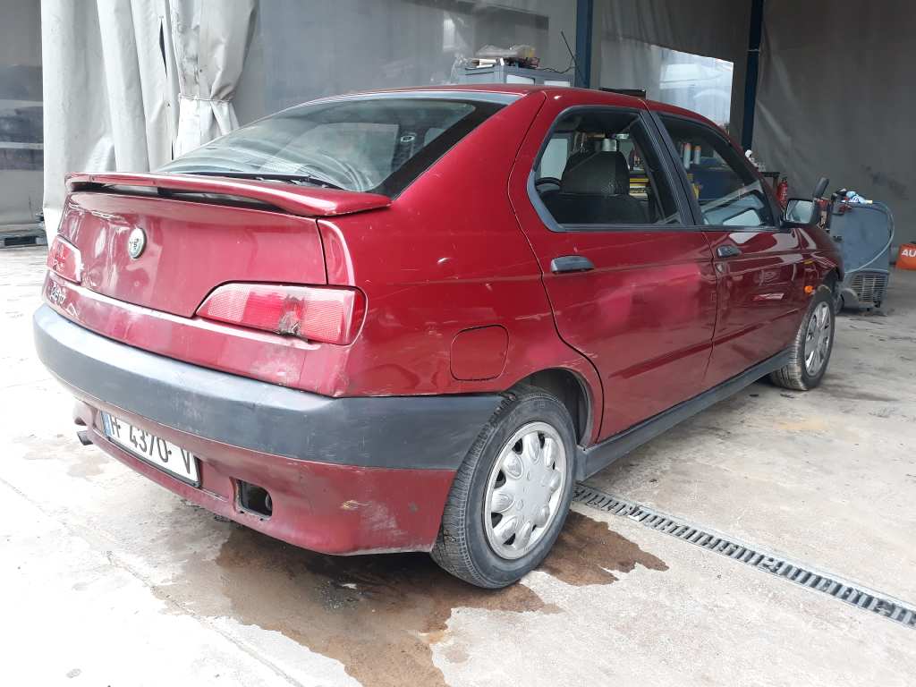 ALFA ROMEO 146 930 (1994-2001) Подрулевой переключатель B883 18468729