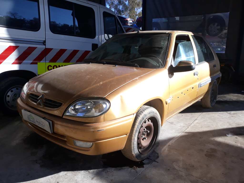 CITROËN Saxo 2 generation (1996-2004) Левая противотуманка переднего бампера 9618343580 18458058