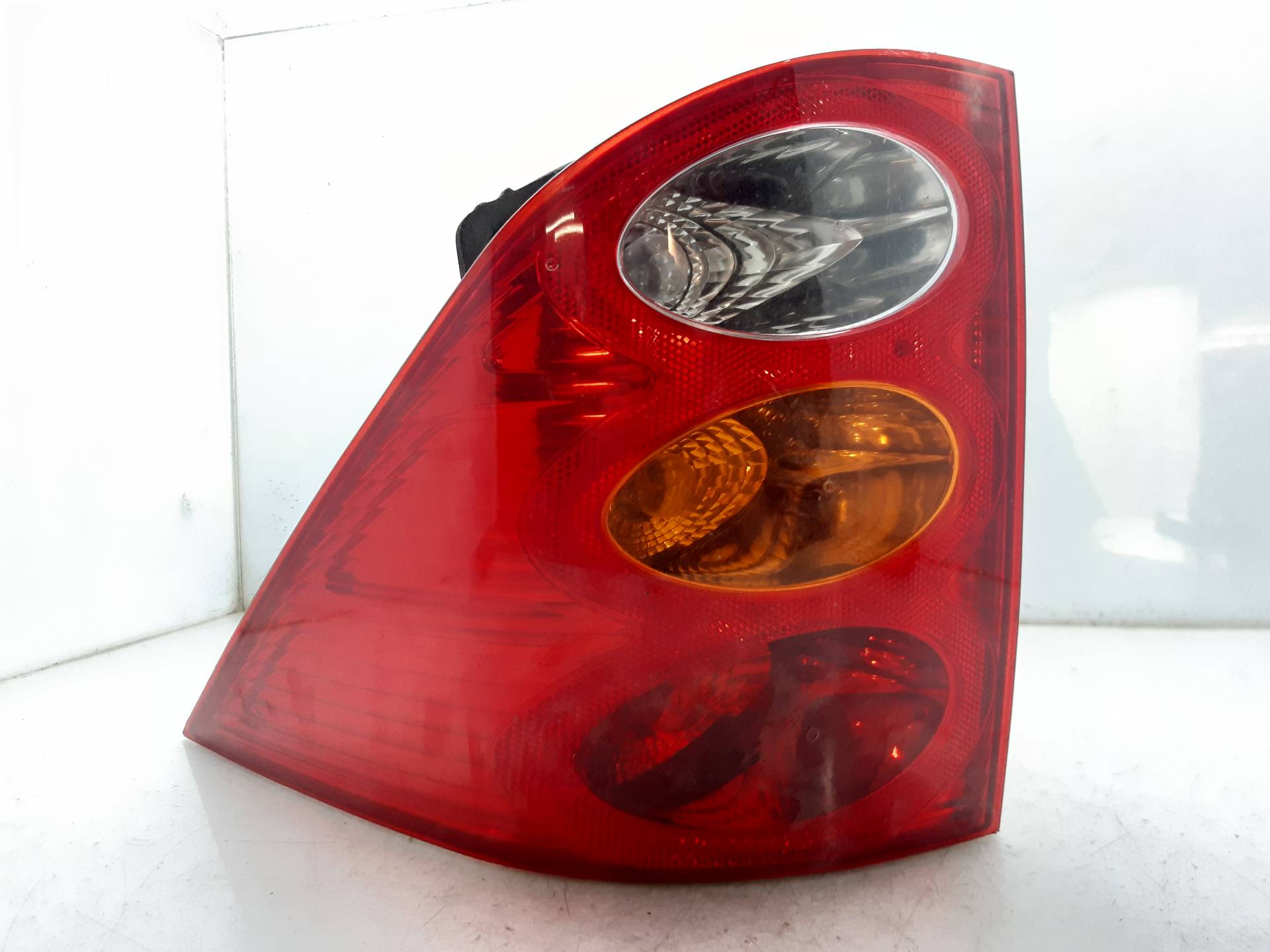 PEUGEOT 1007 1 generation (2005-2009) Rear Right Taillight Lamp 9646116880 18721236