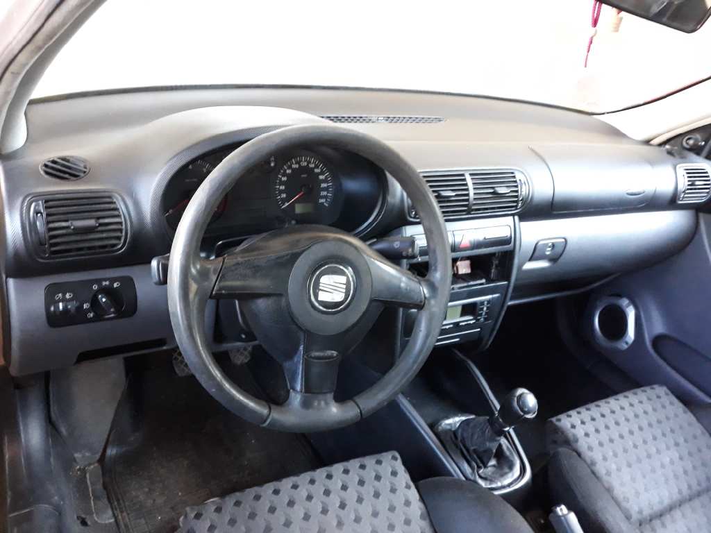 SEAT Leon 1 generation (1999-2005) Front Right Wheel Hub 1J0407256N 20189252
