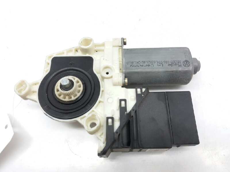 SEAT Leon 1 generation (1999-2005) Rear Left Door Window Control Motor 9776101439203 18362232