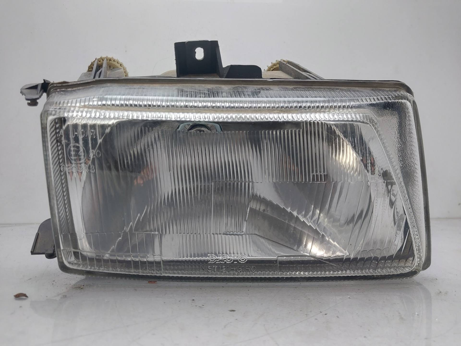 SEAT Cordoba 1 generation (1993-2003) Front Right Headlight 6K1941016L 23011709