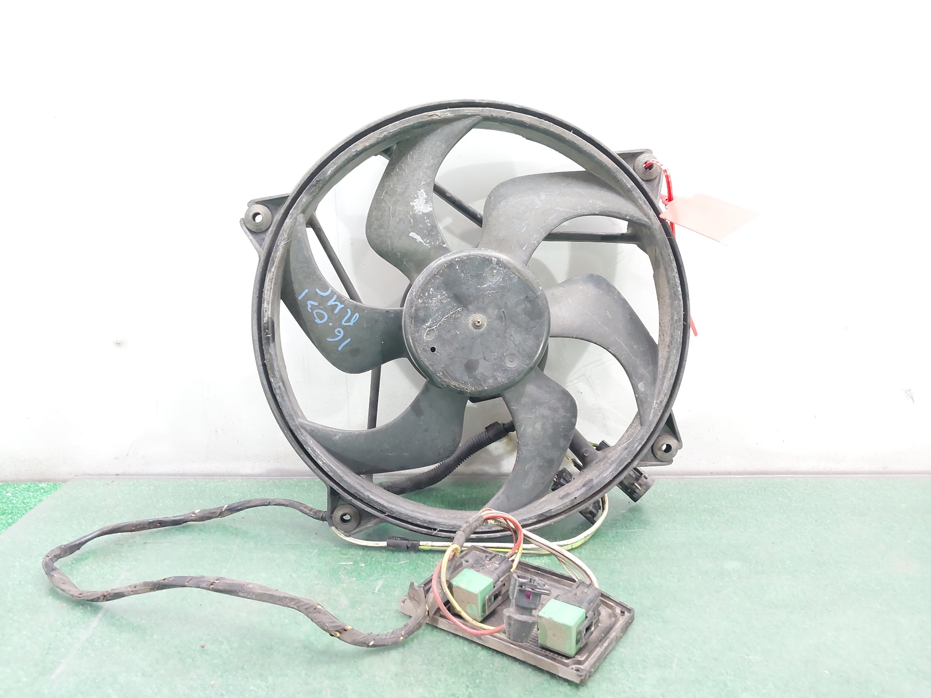CITROËN Xsara Picasso 1 generation (1999-2010) Difūzoriaus ventiliatorius 1831237016 22329828
