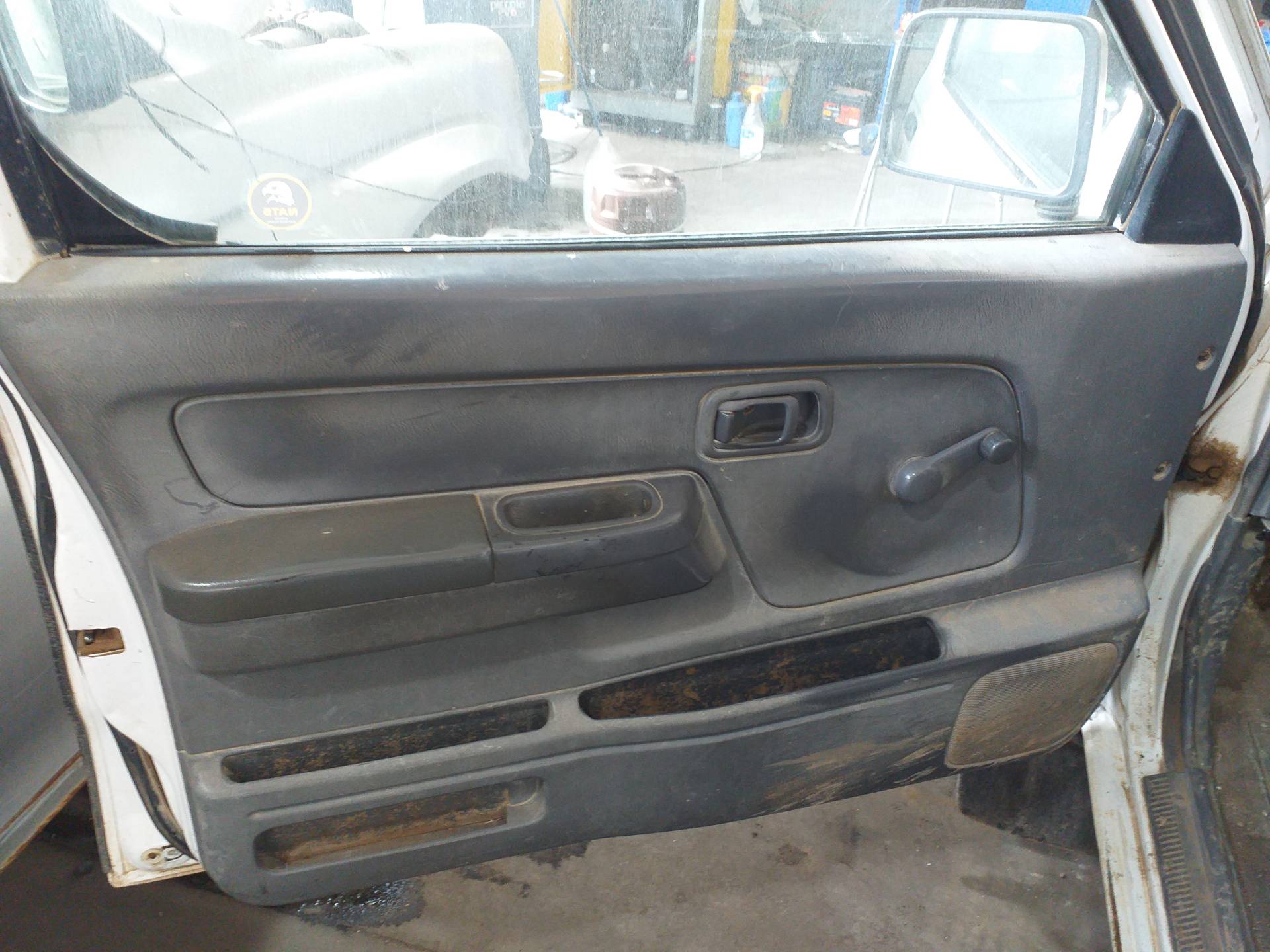 NISSAN Navara D22 (1997-2005) Замок двери передний правый 805025P01A 22042579