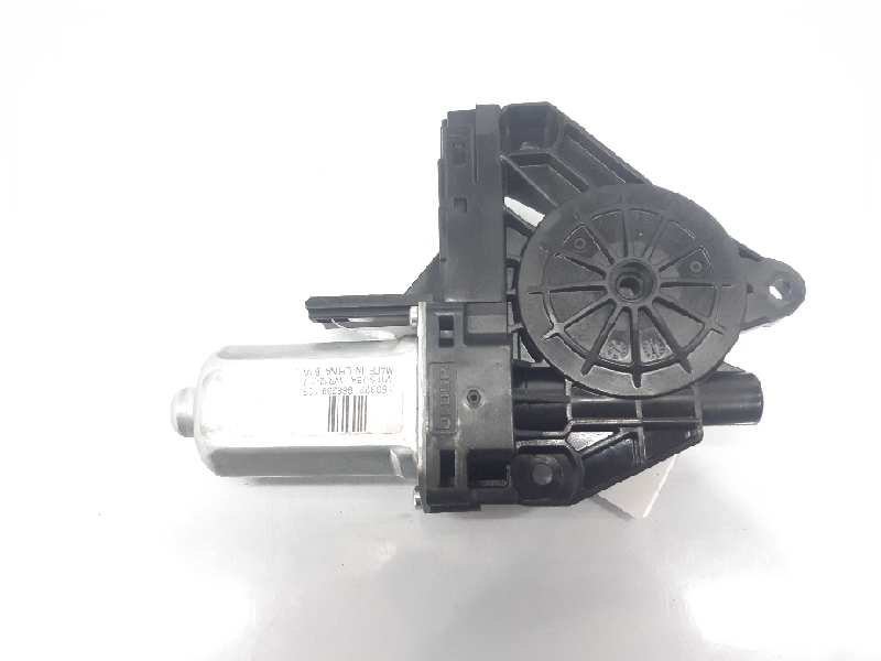 VOLVO XC60 1 generation (2008-2017) Moteur de commande de vitre de porte avant droite 966269103 18518135