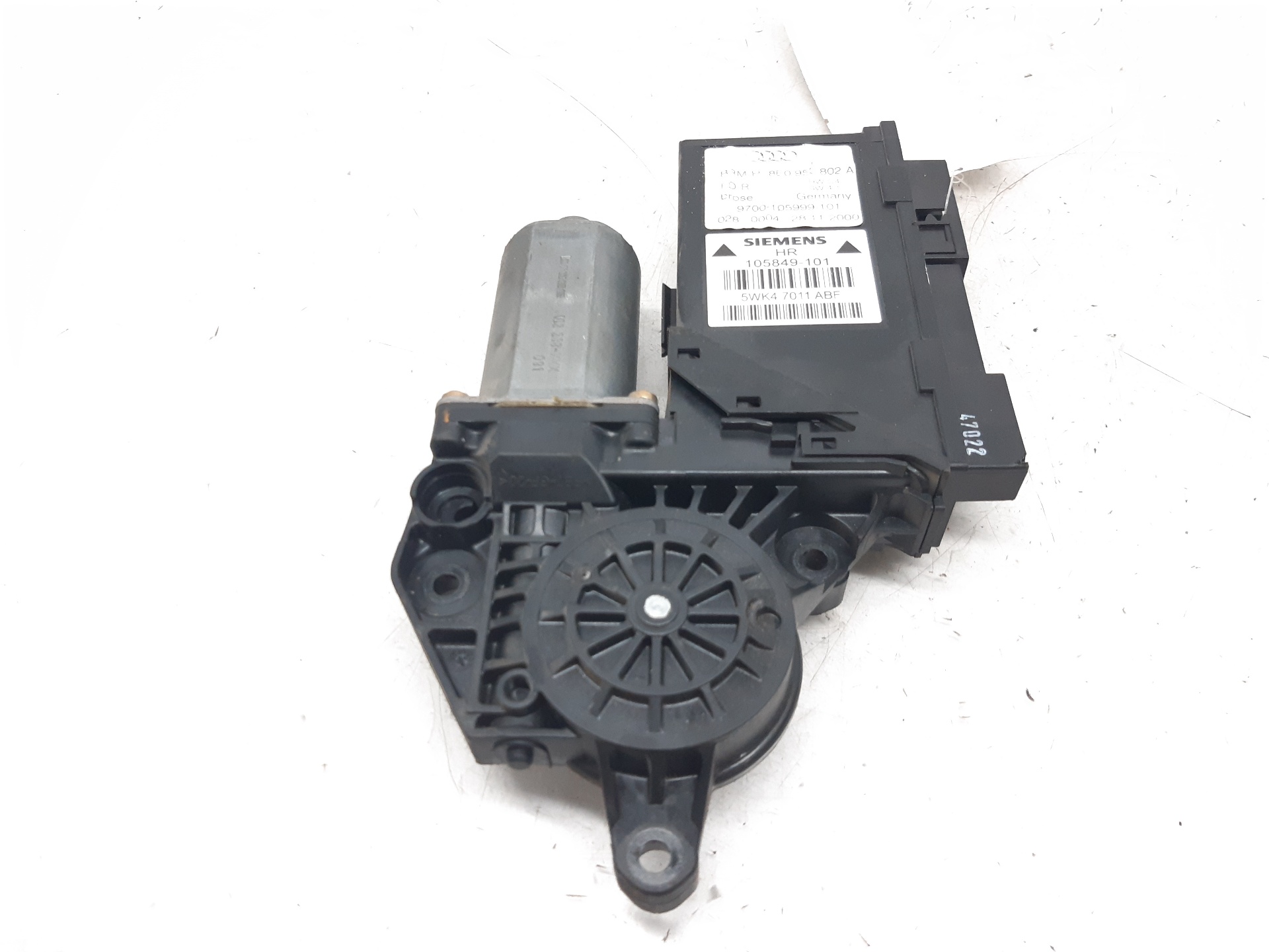 AUDI A4 B6/8E (2000-2005) Rear Right Door Window Control Motor 8E0959802E 18696211