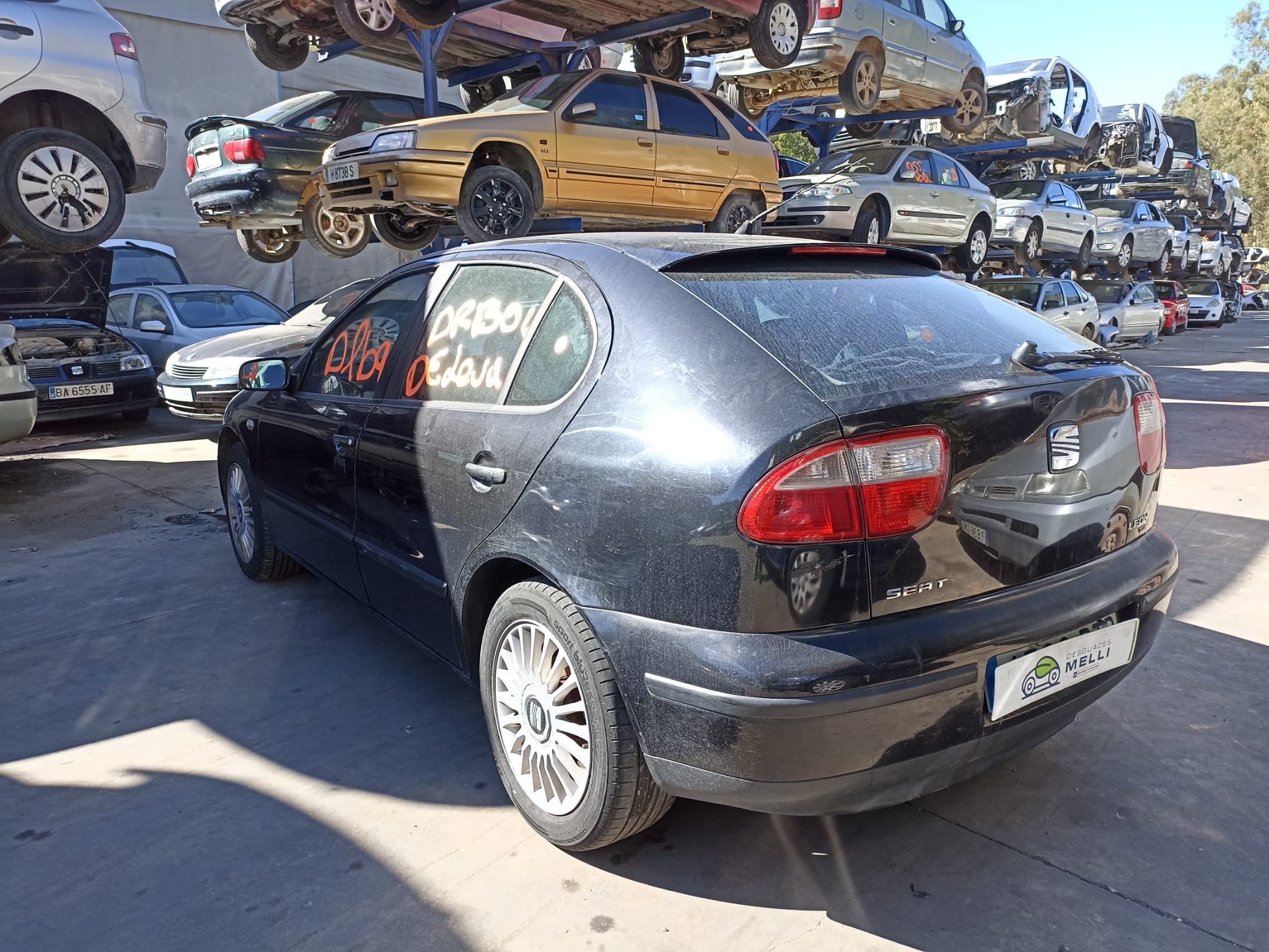 SEAT Leon 1 generation (1999-2005) Priekšējais kreisais spārns 1M0821021 24932490