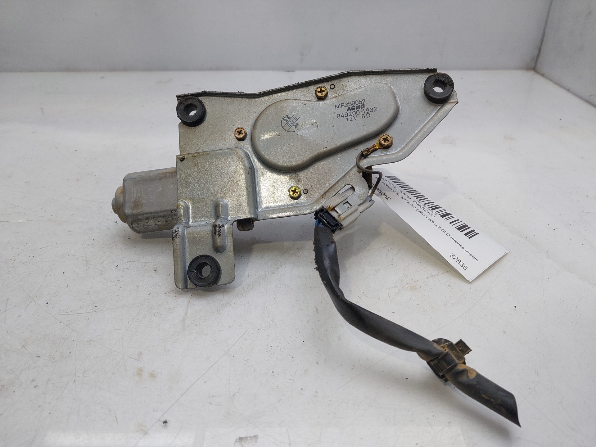 VOLKSWAGEN Pajero 3 generation (1999-2006) Tailgate  Window Wiper Motor MR388052 23669142