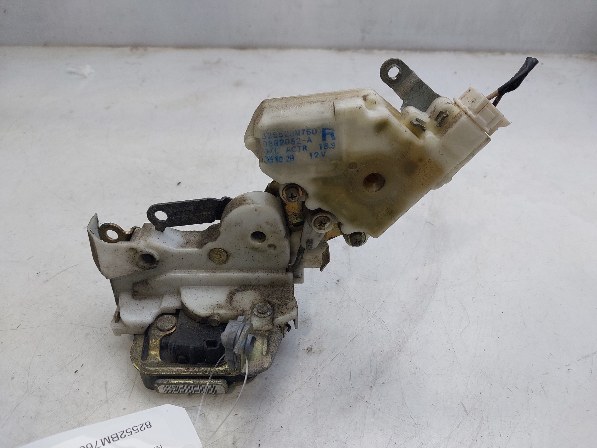 NISSAN Almera N16 (2000-2006) Rear Right Door Lock 82552BM760 24972881