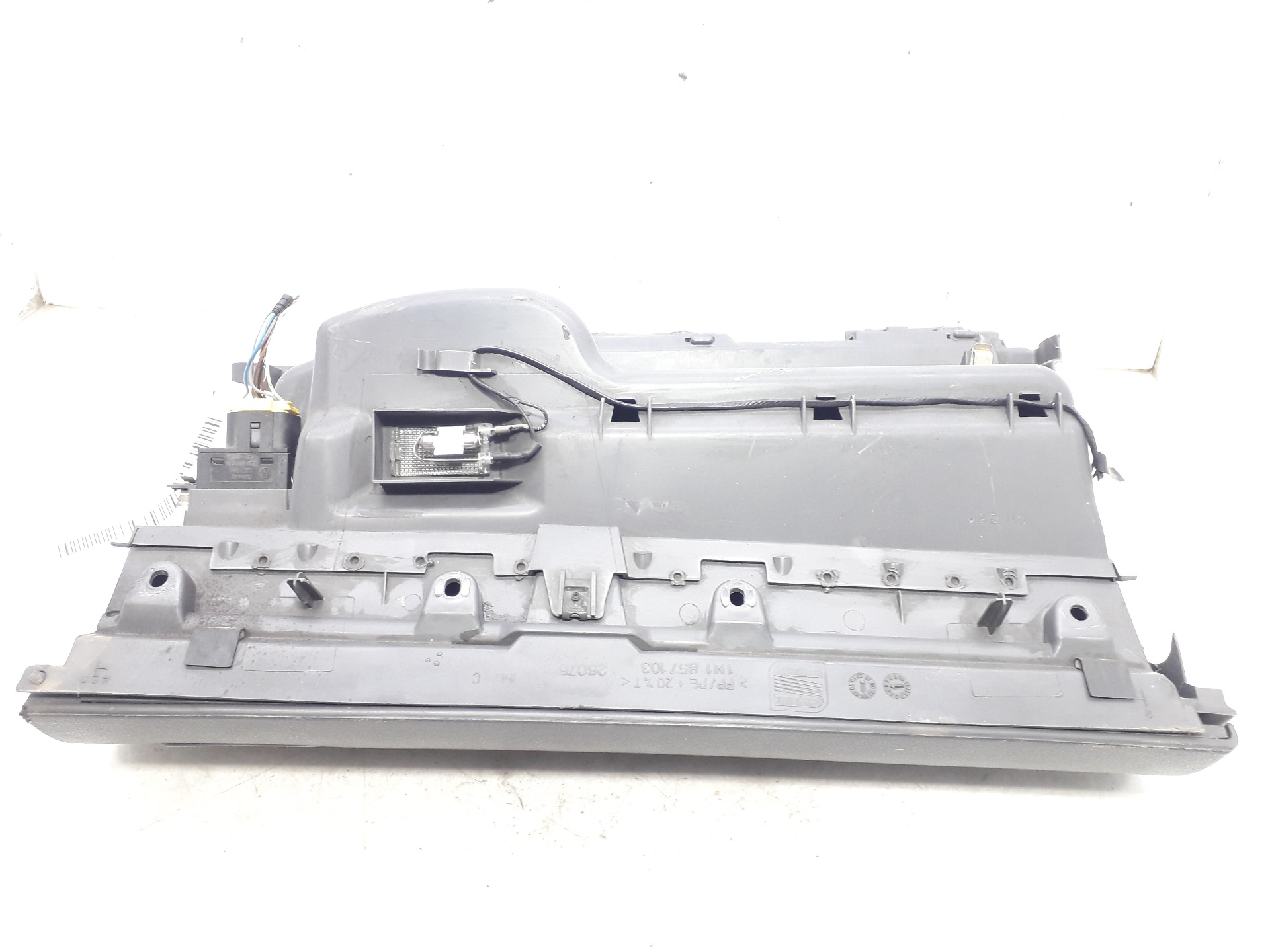 NISSAN Toledo 2 generation (1999-2006) Бардачок 1M1857104 20153238