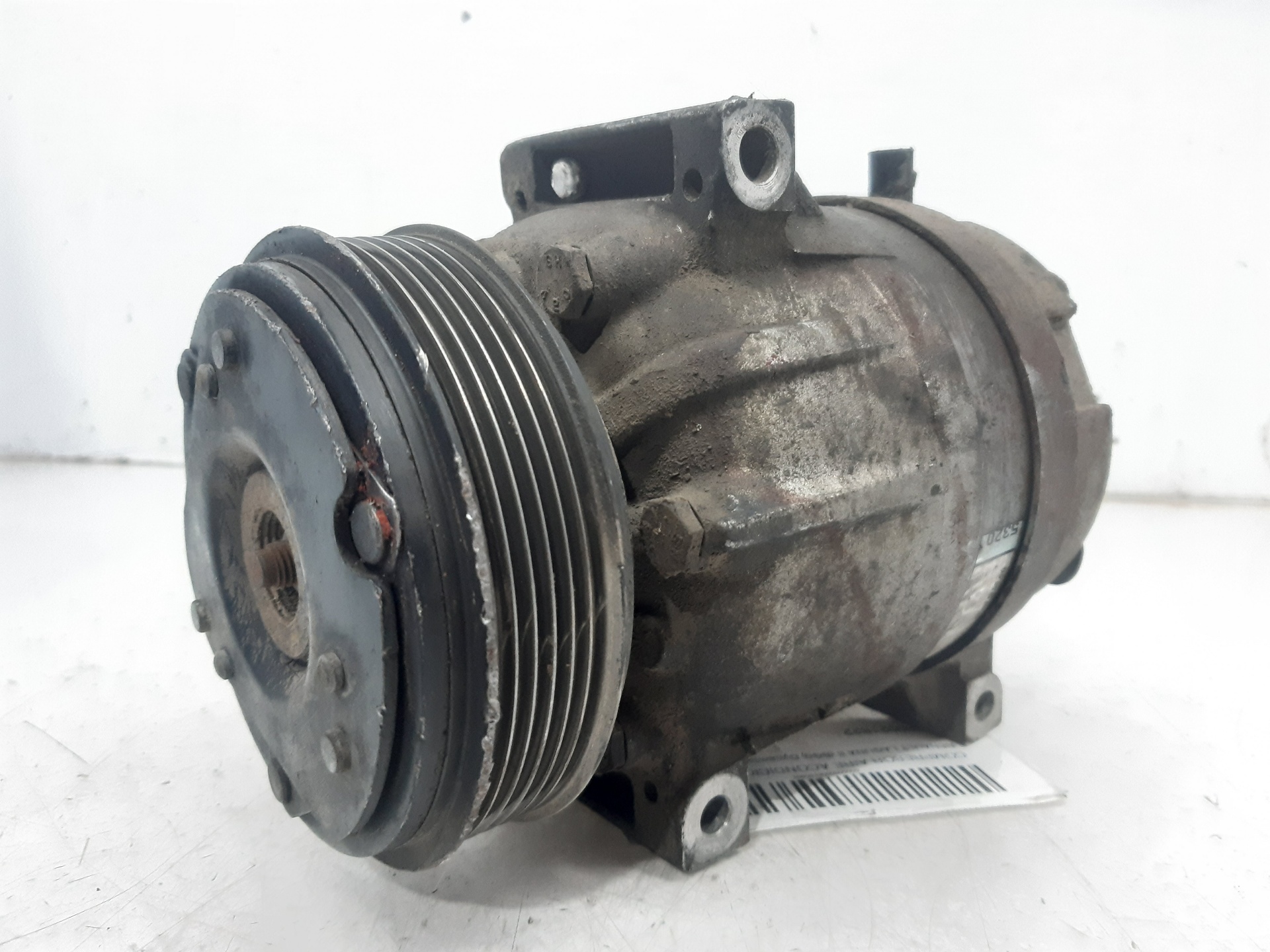 RENAULT Pompă de aer conditionat 8200021822 24111662