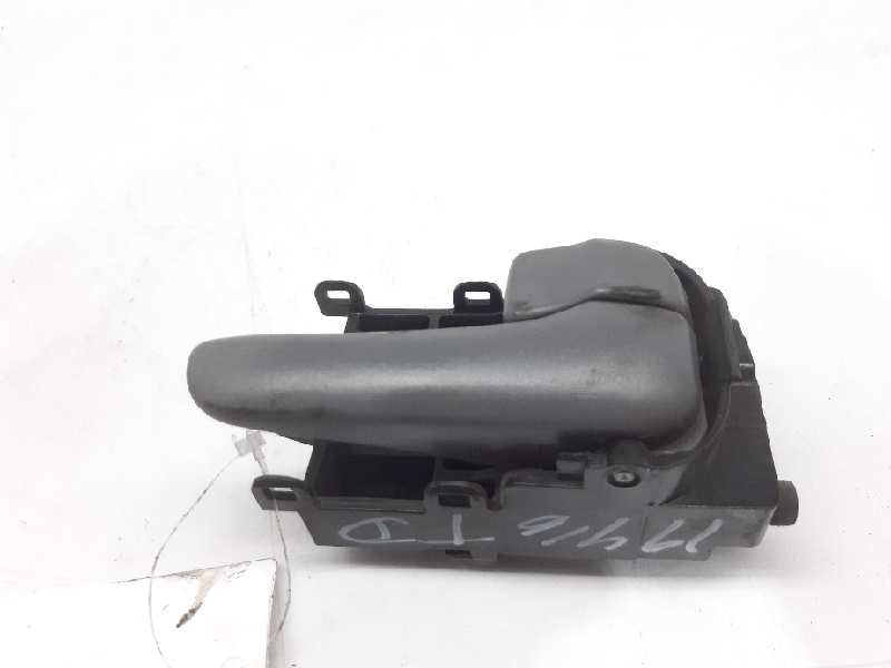 NISSAN Almera N16 (2000-2006) Galinė dešinė vidinė atidarymo rankelėlė 806709F003 24126433