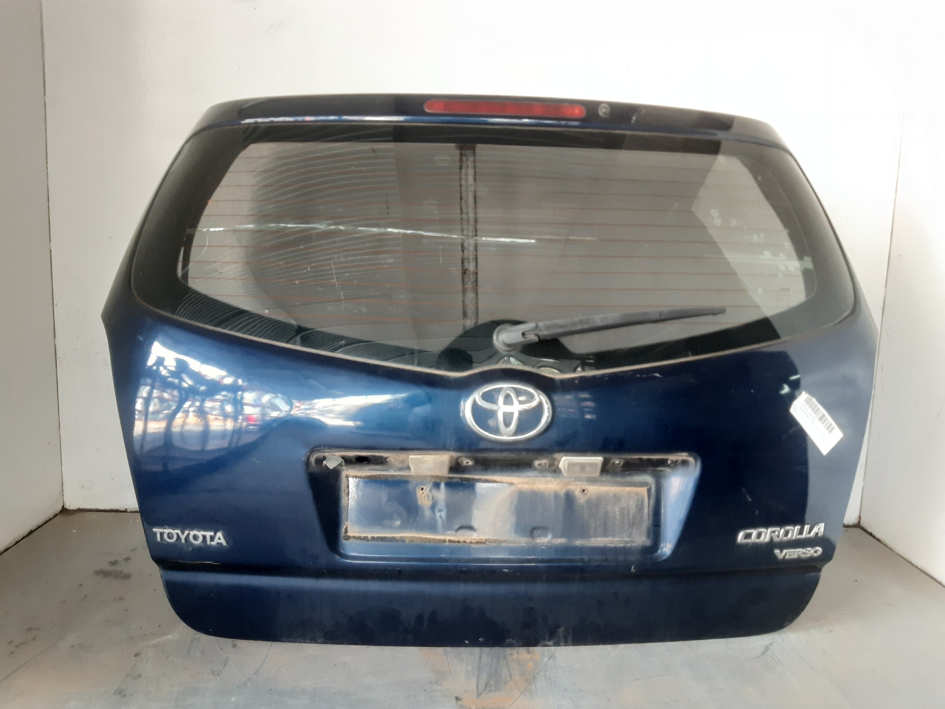 TOYOTA Corolla Verso 1 generation (2001-2009) Крышка багажника 670050F011 20998323