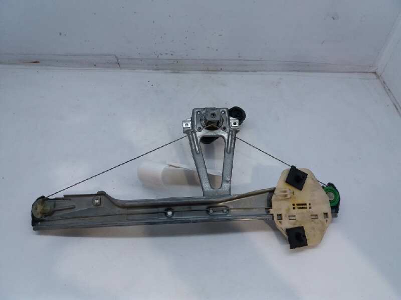 RENAULT Clio 2 generation (1998-2013) Rear left door window lifter 7700434303 20173367