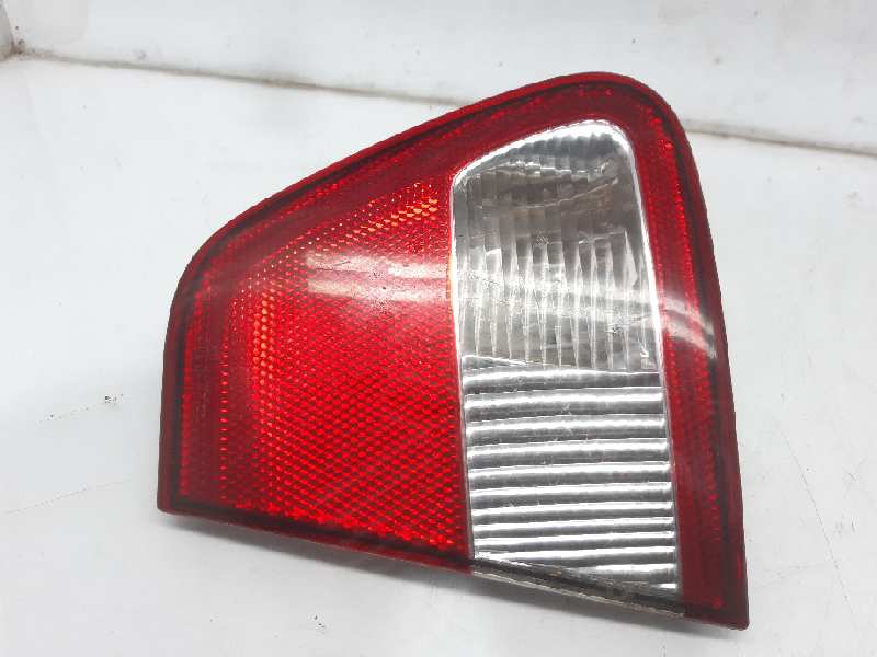 SEAT Cordoba 1 generation (1993-2003) Rear Right Taillight Lamp 6K5945092F 24125725