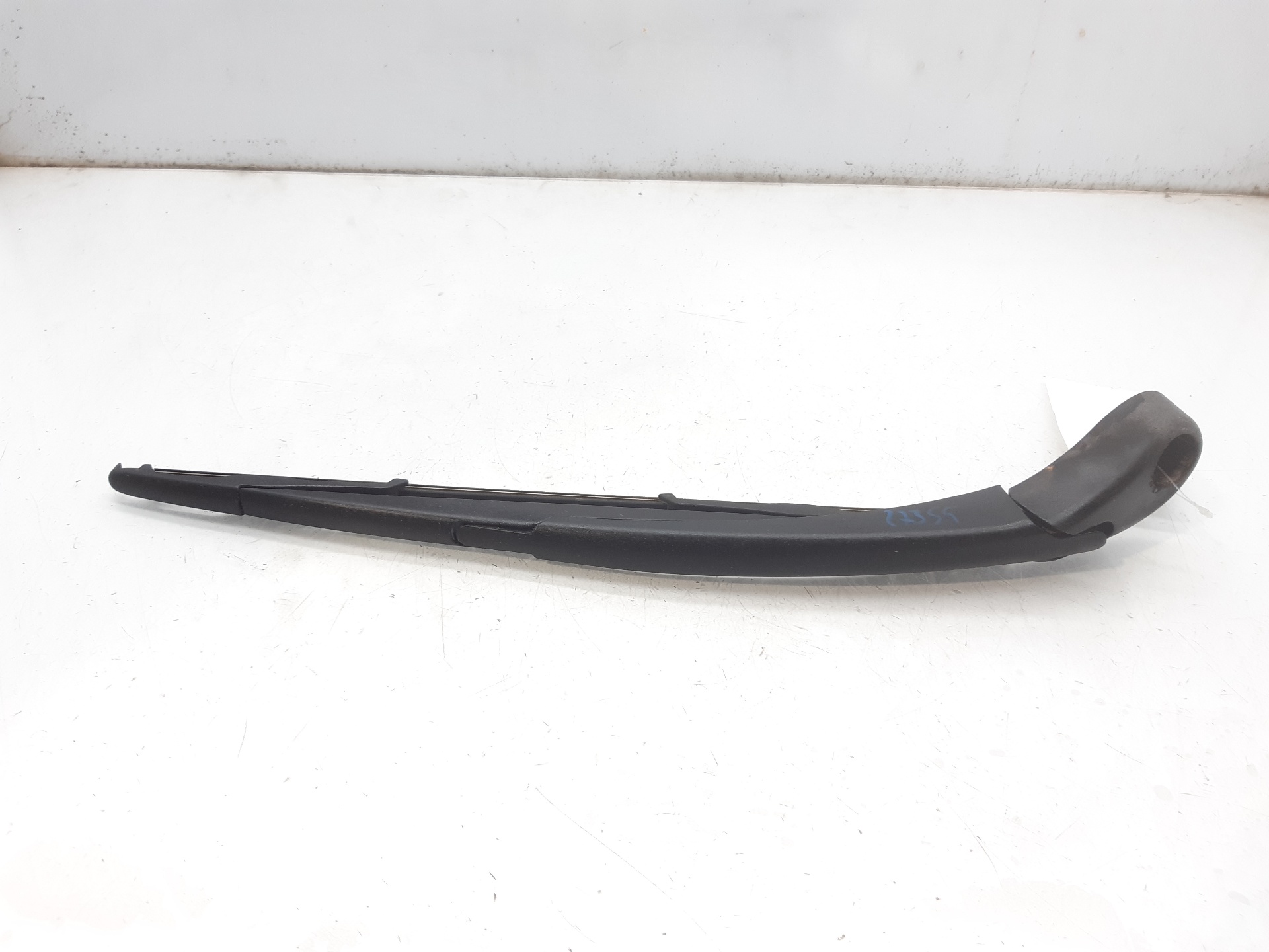 RENAULT Clio 3 generation (2005-2012) Tailgate Window Wiper Arm 7700433319 22305211