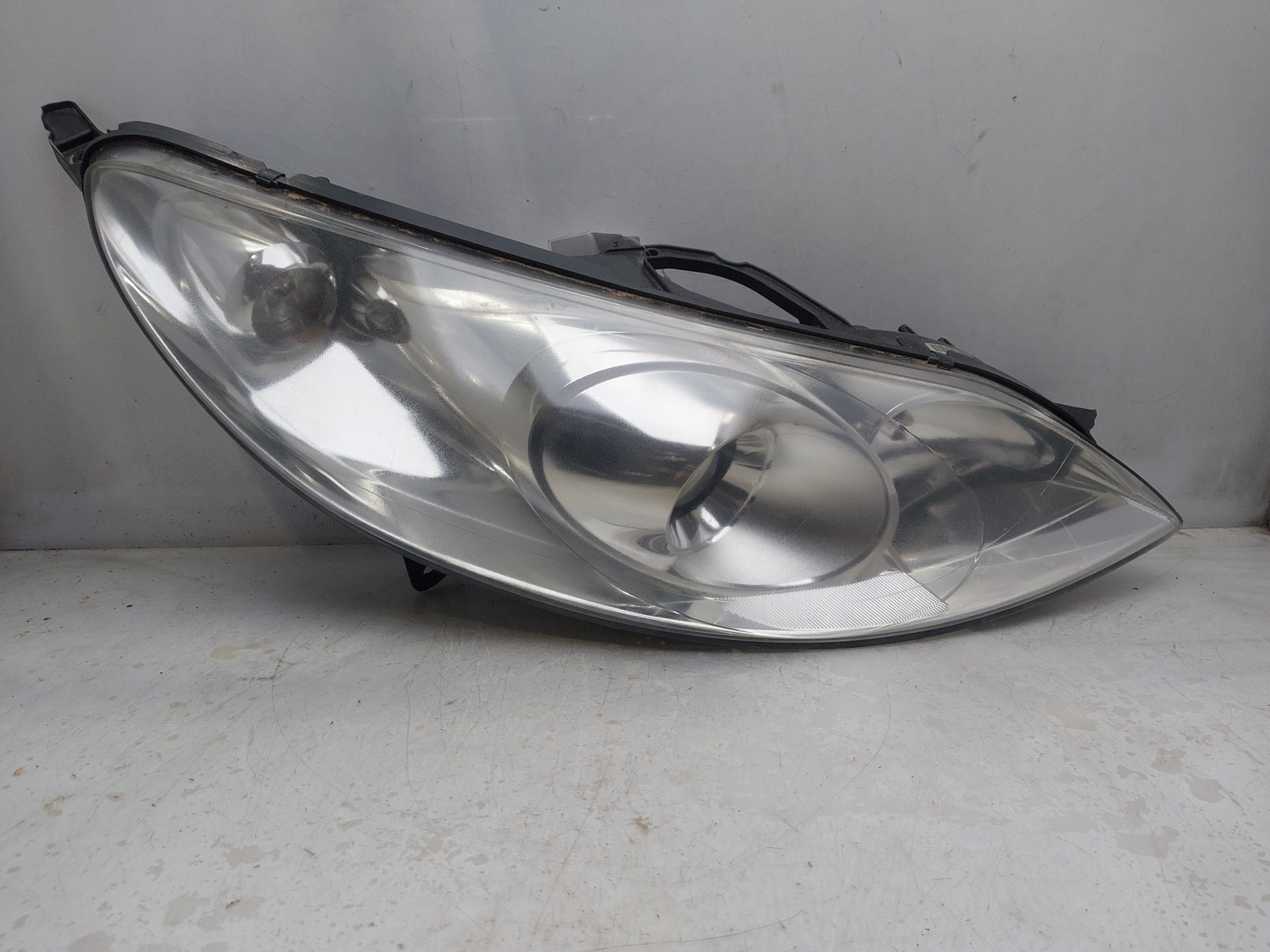 TOYOTA 407 1 generation (2004-2010) Front Right Headlight 9660235980 24457921