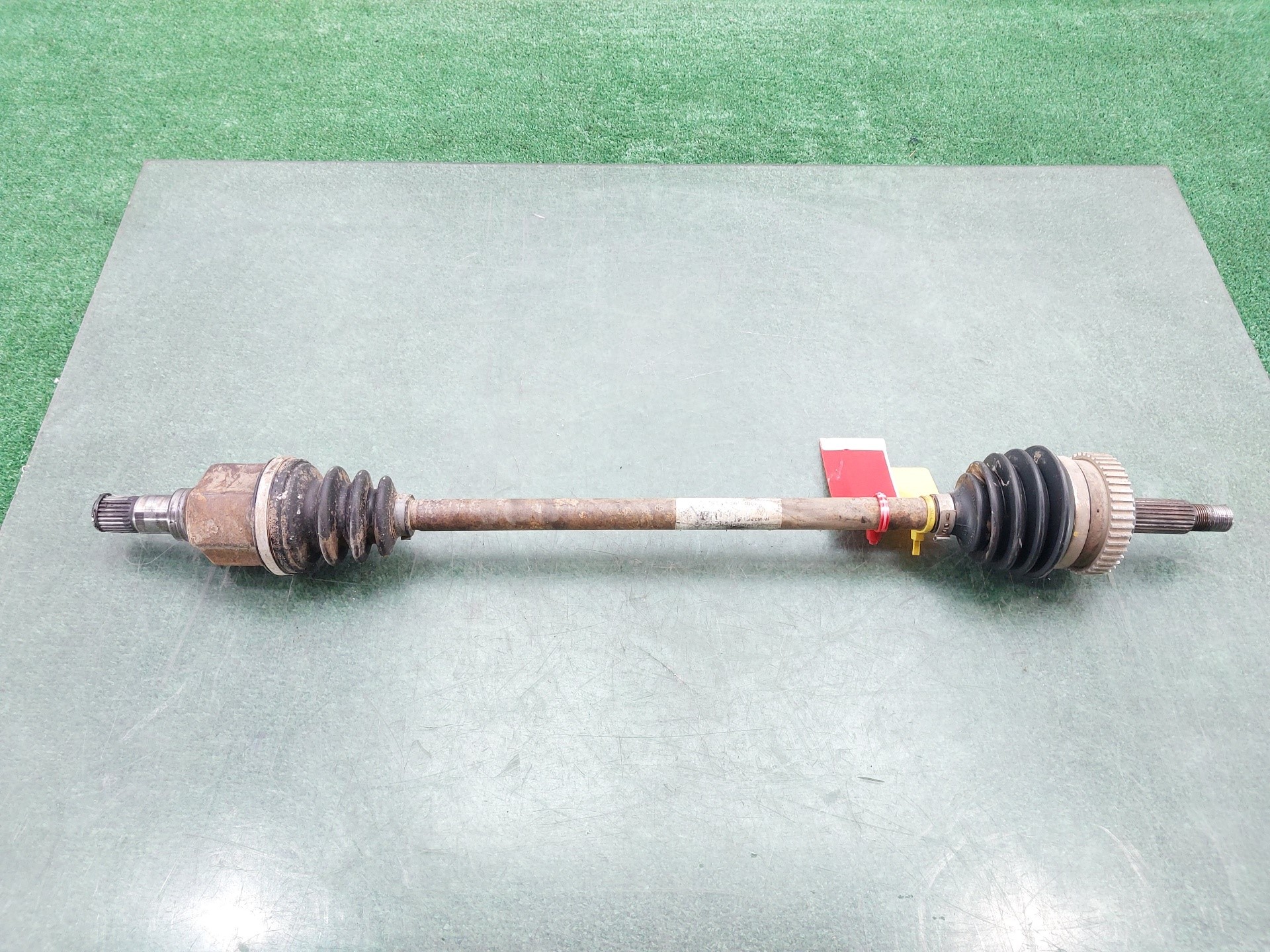 VOLVO V50 1 generation (2003-2012) Rear Right Driveshaft 7700112478 25405953