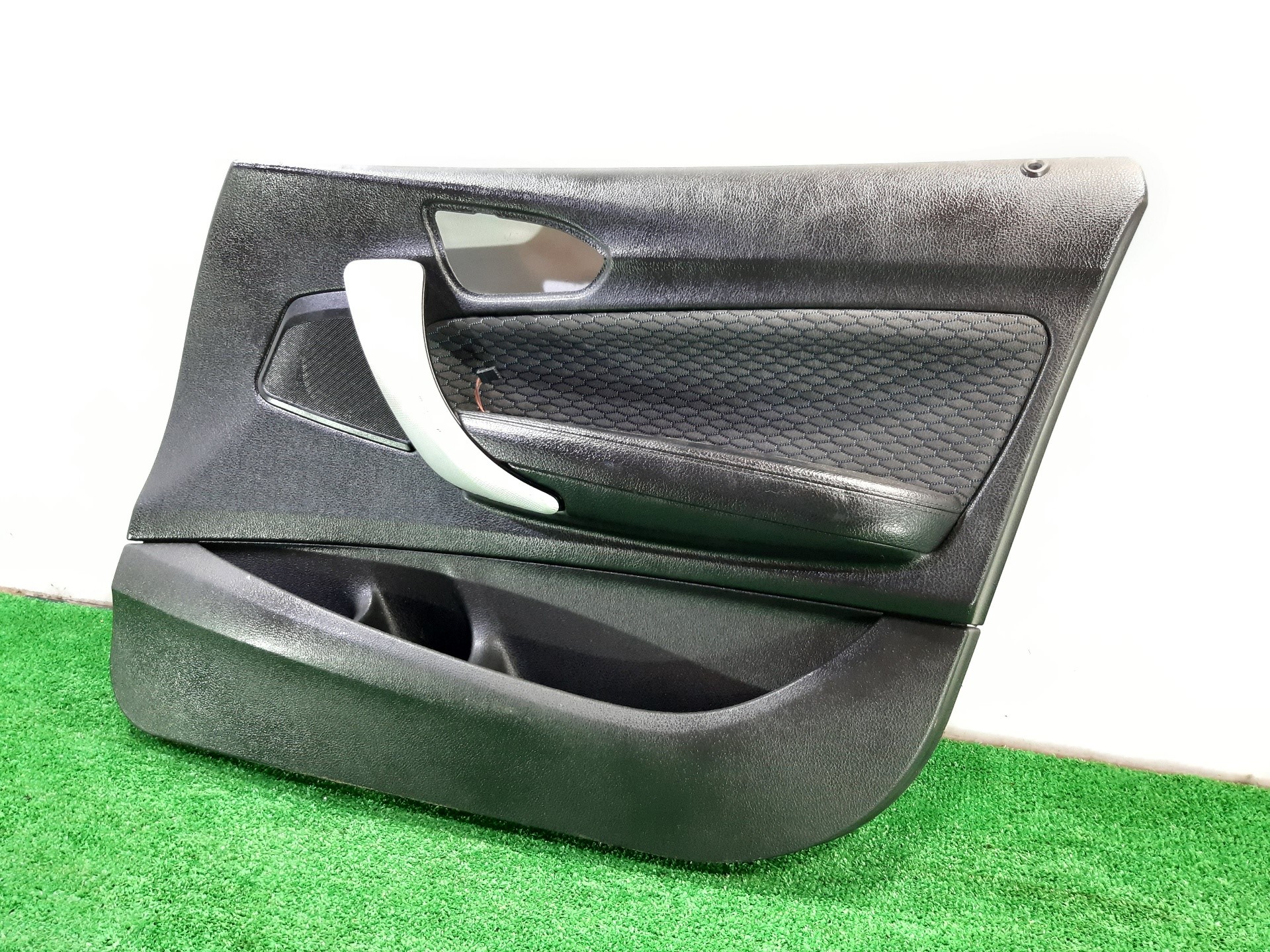 BMW 1 Series F20/F21 (2011-2020) Front Right Door Panel 77762121F20VR1 25368247