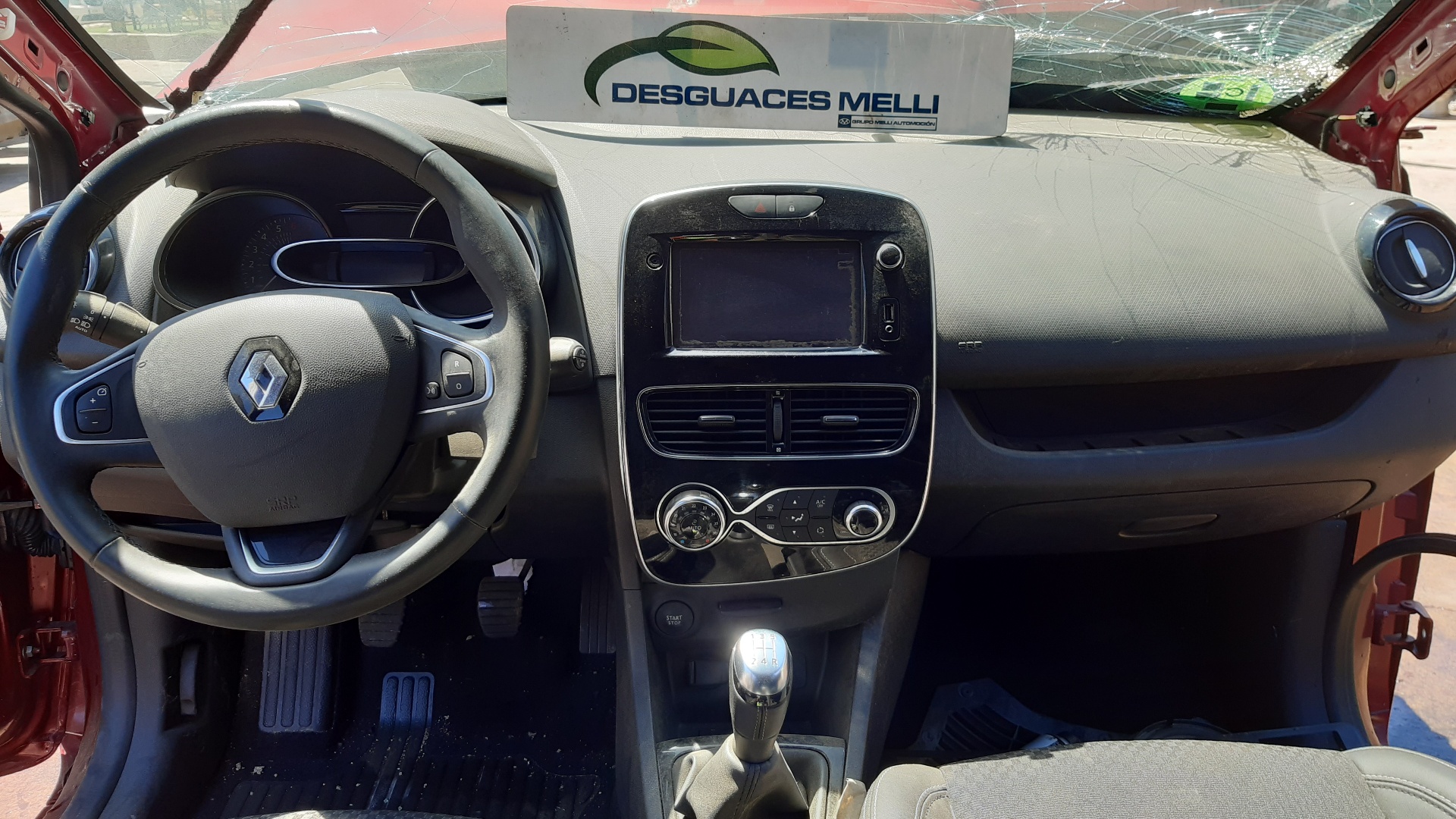 RENAULT Clio 4 generation (2012-2020) Rear left door window lifter 827010501R 18575445