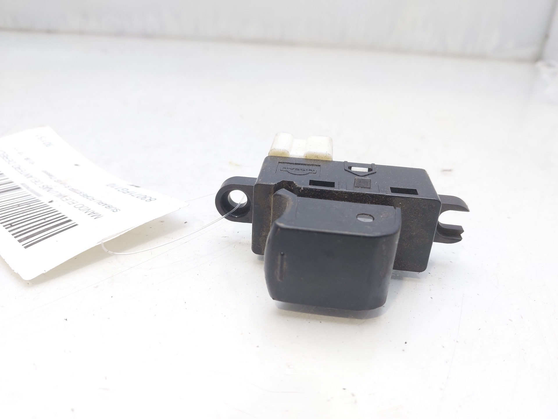 SUBARU Forester SH (2007-2013) Front Right Door Window Switch 83071FG110 21010953