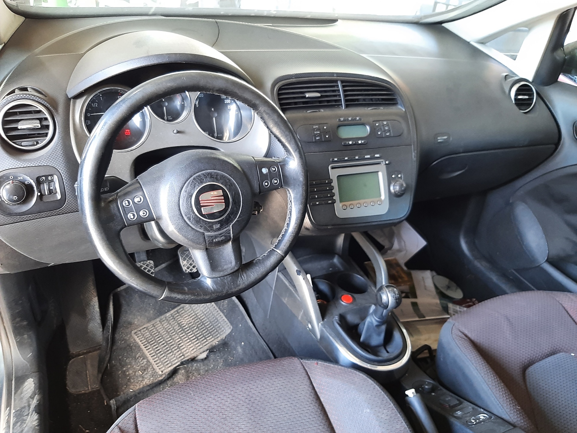SEAT Toledo 3 generation (2004-2010) Front Left Driveshaft 3C0407271AJ 22456359
