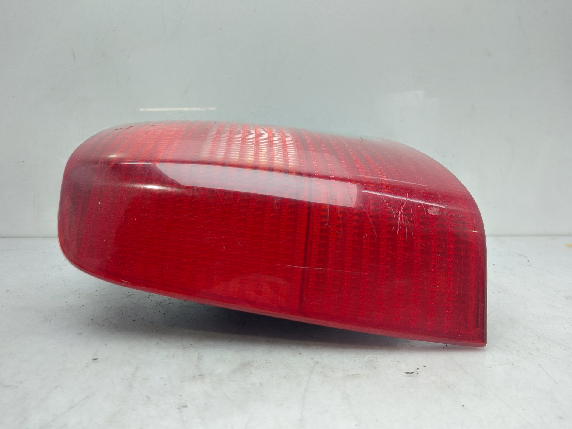 VOLKSWAGEN Passat B5 (1996-2005) Rear Left Taillight 3B5945095F 20142370