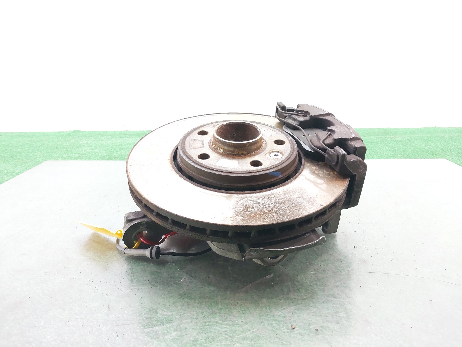 RENAULT Laguna 3 generation (2007-2015) Front Right Wheel Hub 400140006R 25216290