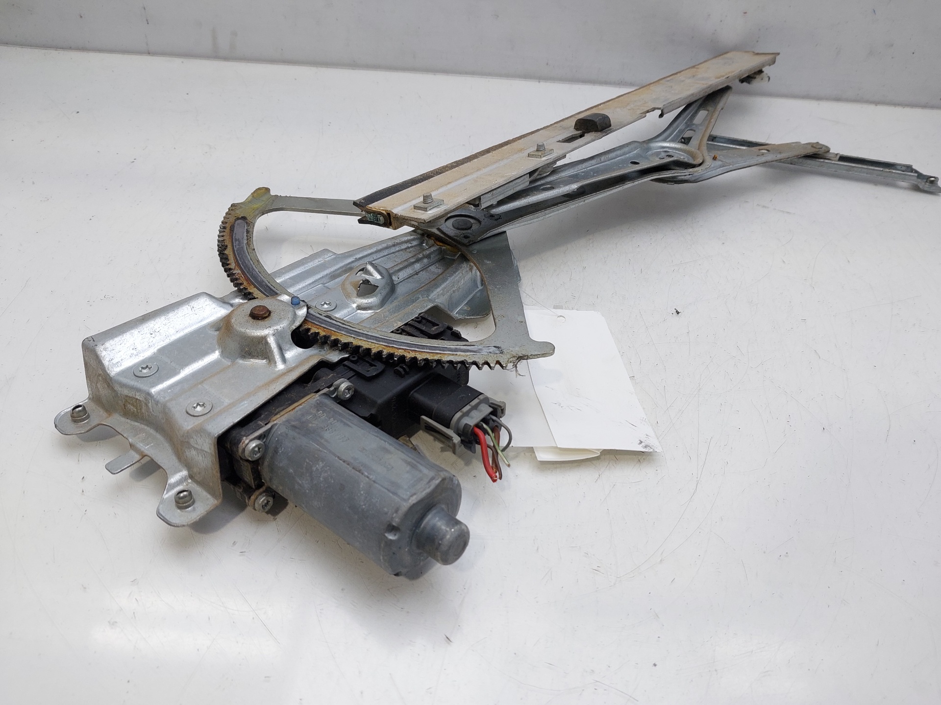 OPEL Astra J (2009-2020) Regulator de geam ușă stânga față 13100417 20700127