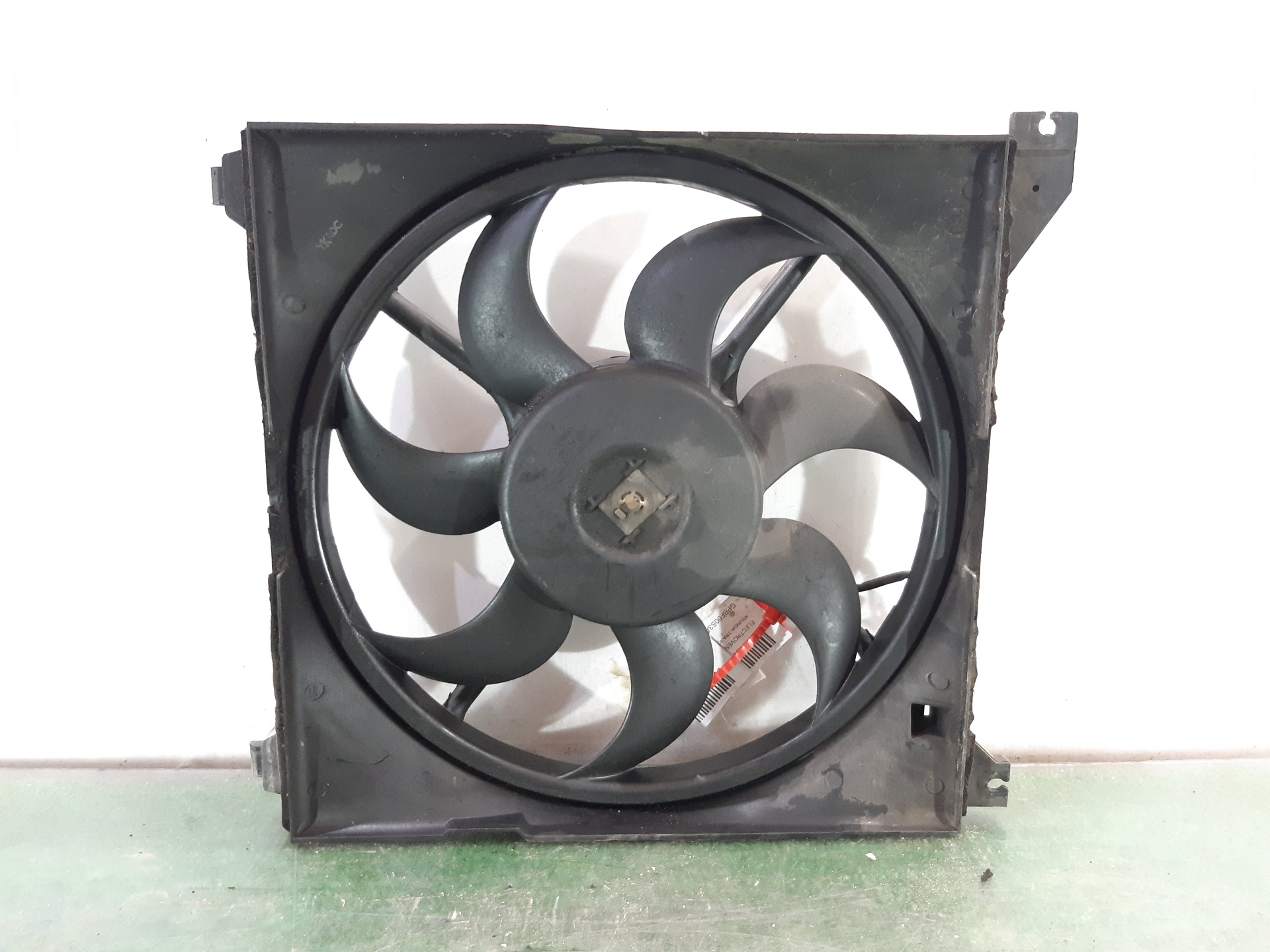 HYUNDAI Trajet 1 generation (2000-2007) Difūzoriaus ventiliatorius GPBF00S3A2192 22298610