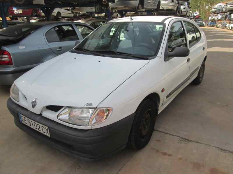 RENAULT Megane 1 generation (1995-2003) Фара передняя левая 260605784R 24075982