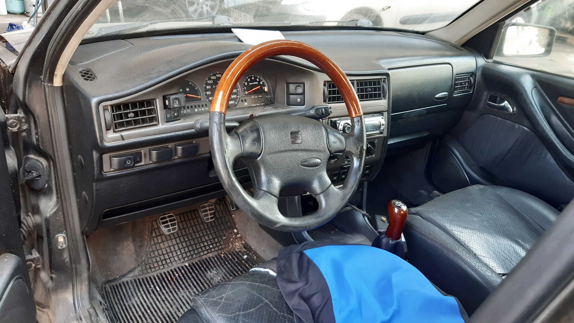 SEAT Toledo 1 generation (1991-1999) Galinis kairys žibintas A2810881 24037603